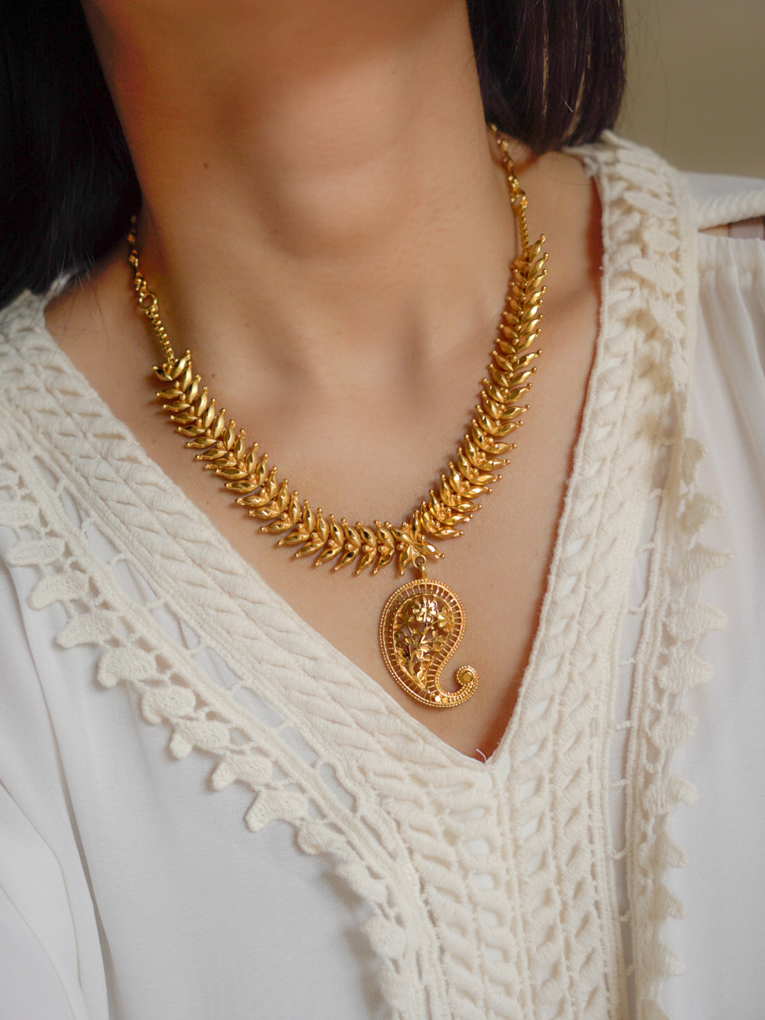 ORO-Splendid Intricate Gold Necklace Set