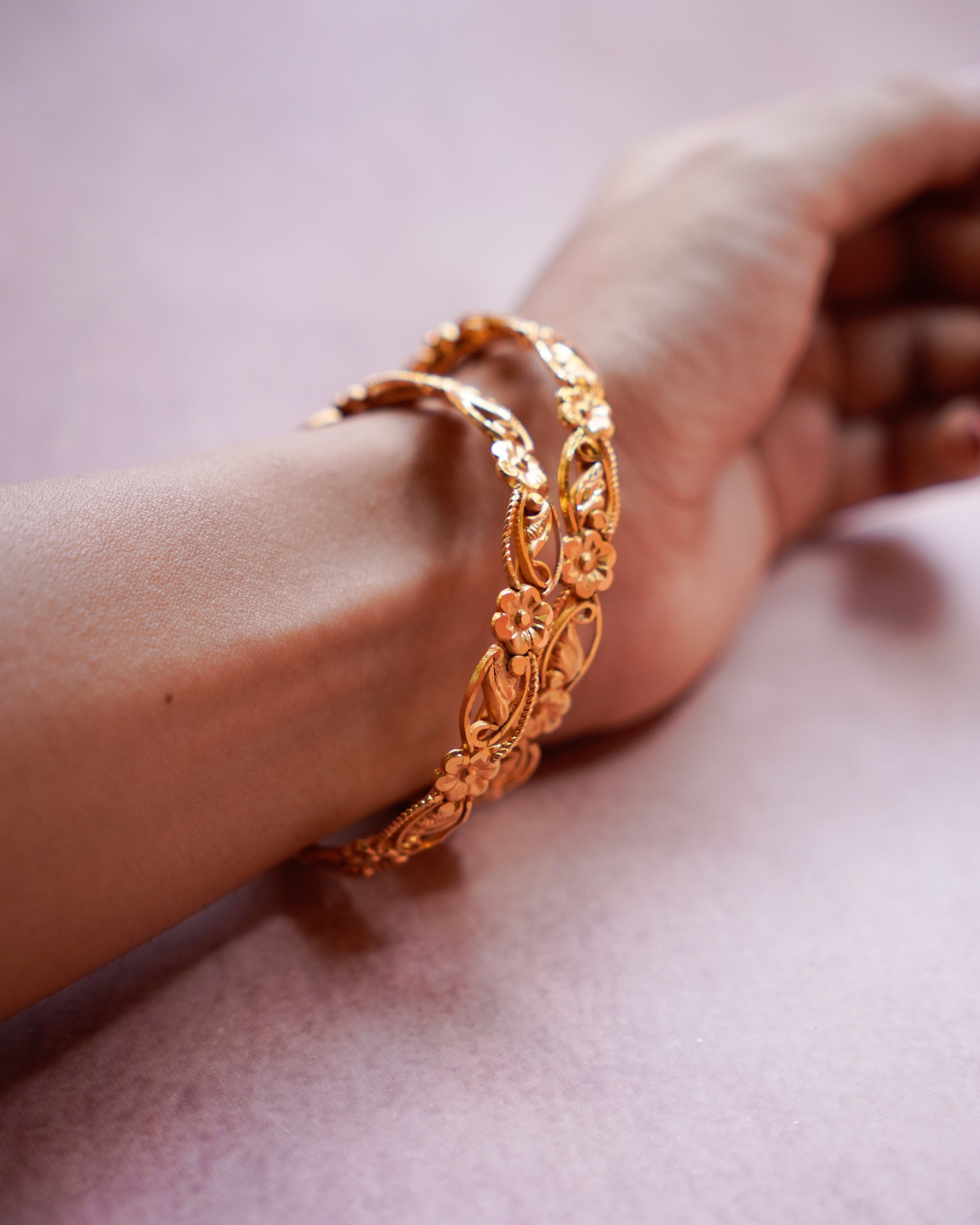 ORO-Gold Churi Bangles