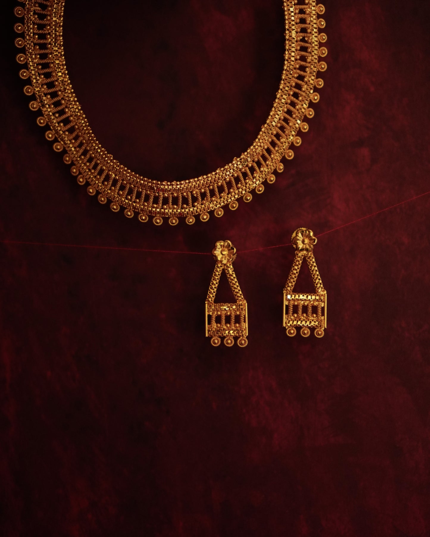 ORO-Majestic Gold Necklace Set