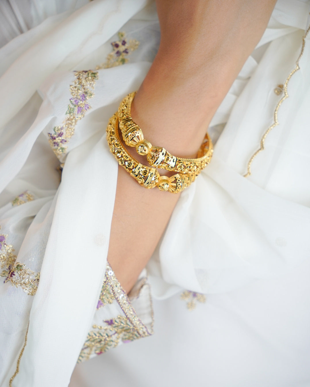 ORO-Flower Designed Gold Plated Bangles