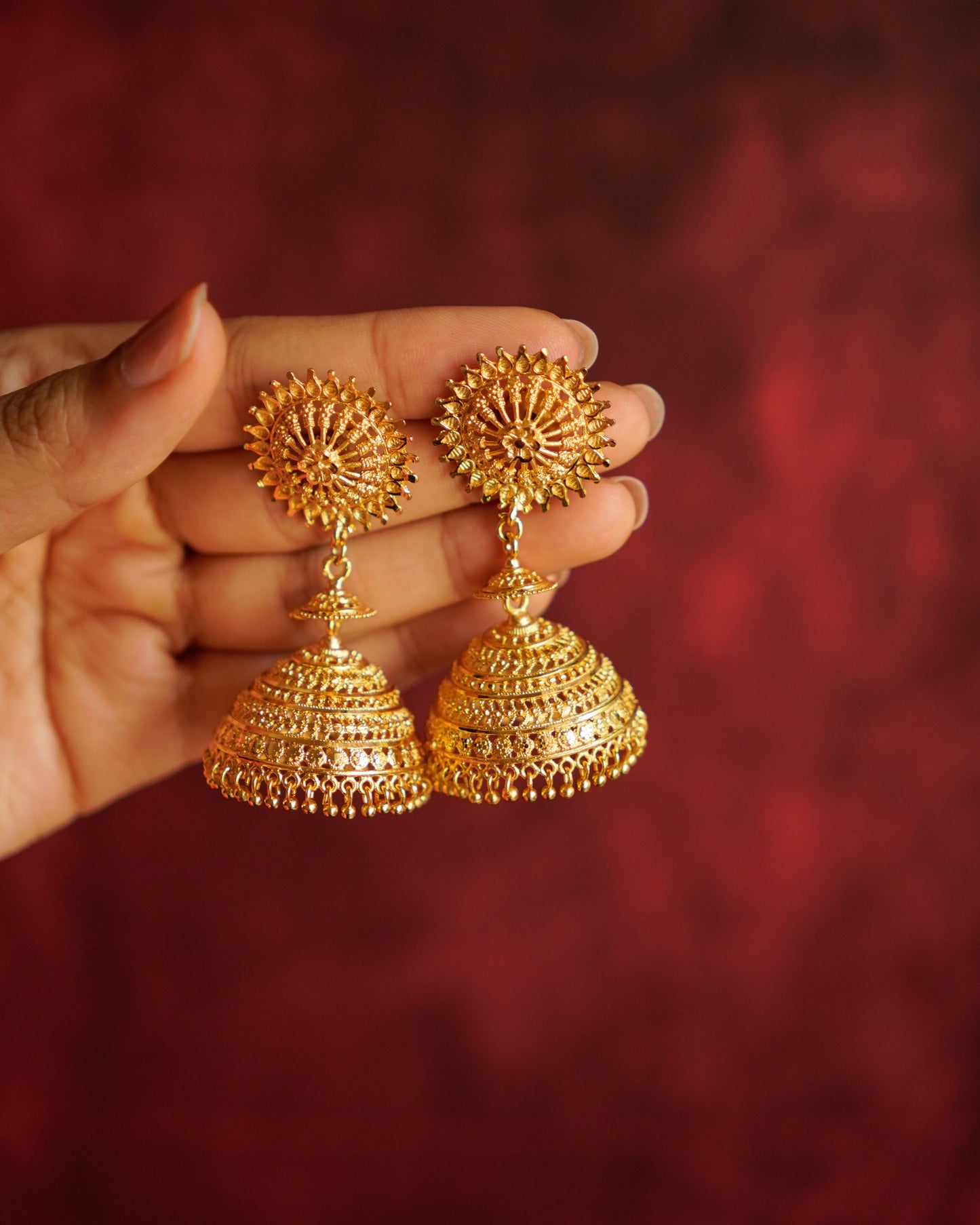 ORO-Dazzling Gold Jhumka Earrings