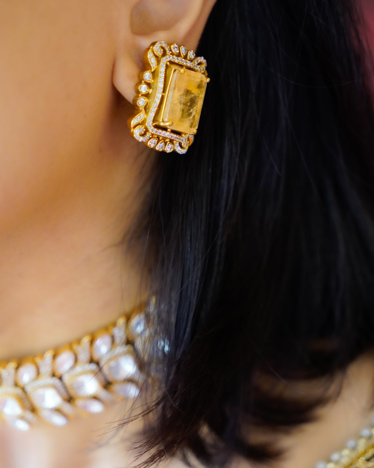 ZIKHIN- Gold-Plated Gemstone Choker Set with Matching Earrings