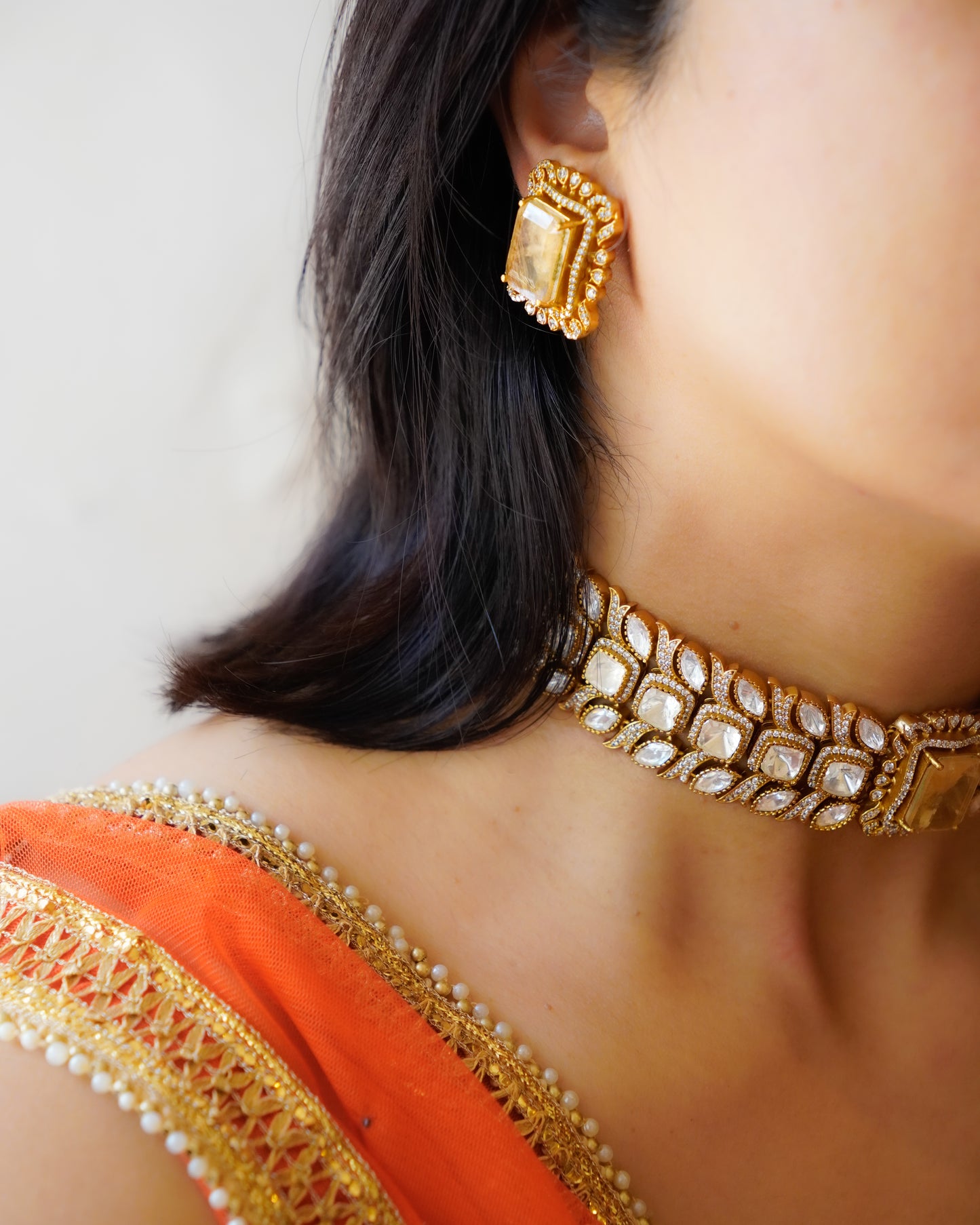 ZIKHIN- Gold-Plated Gemstone Choker Set with Matching Earrings