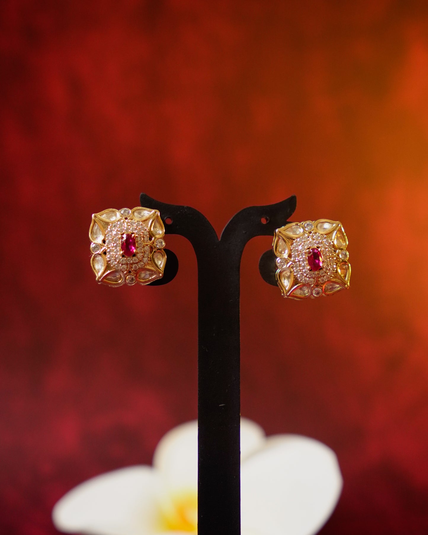 ROOP-Elegant Kundan-Style Gold-Plated Stud Earrings