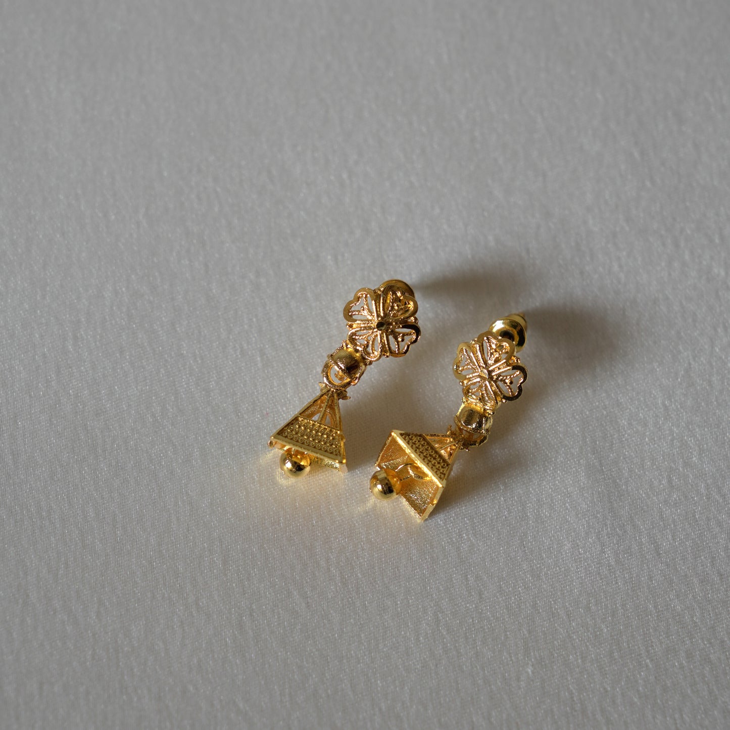 ORO- Enticing Mini Floral Jhumki Earrings
