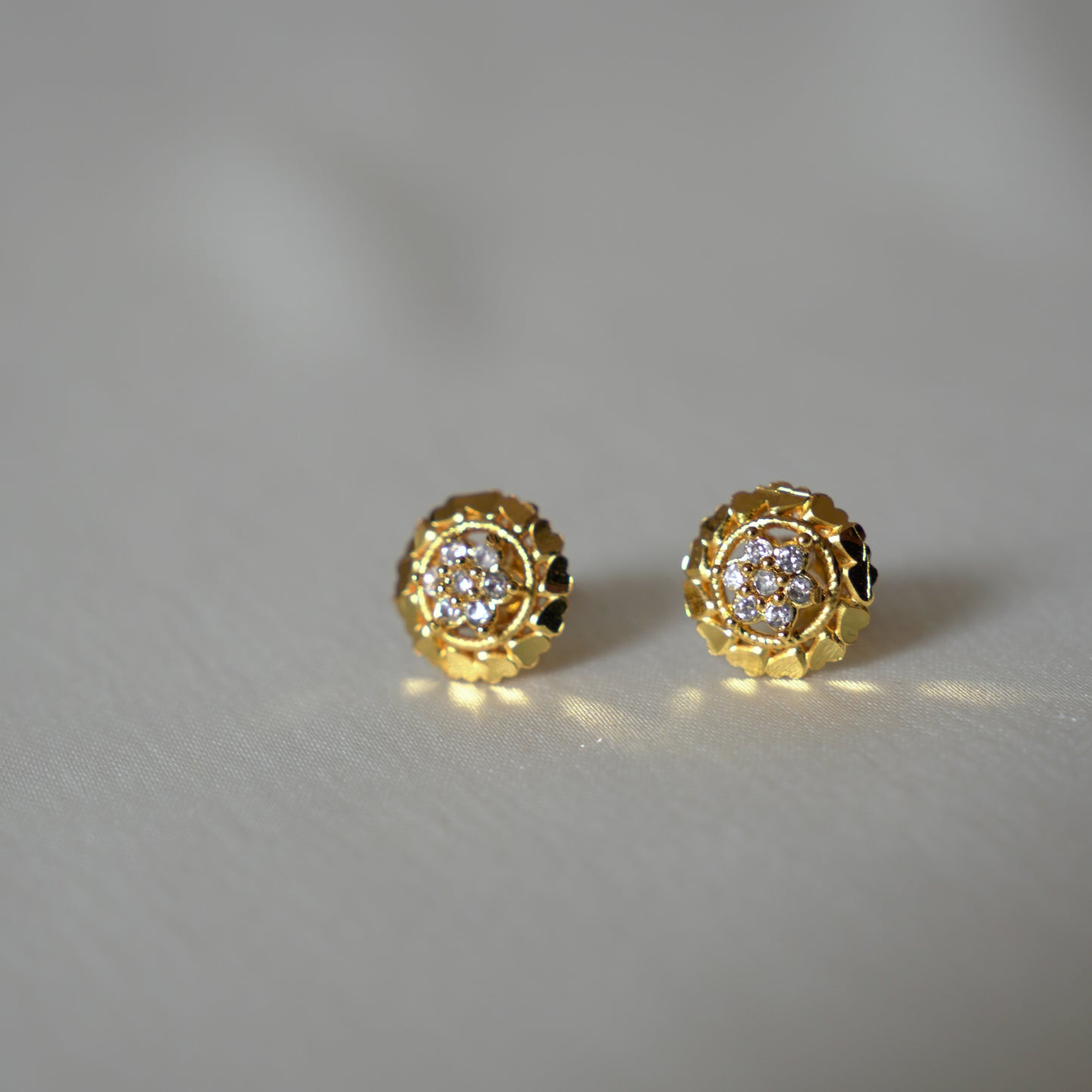 ORO-Floral Love Stud Earrings