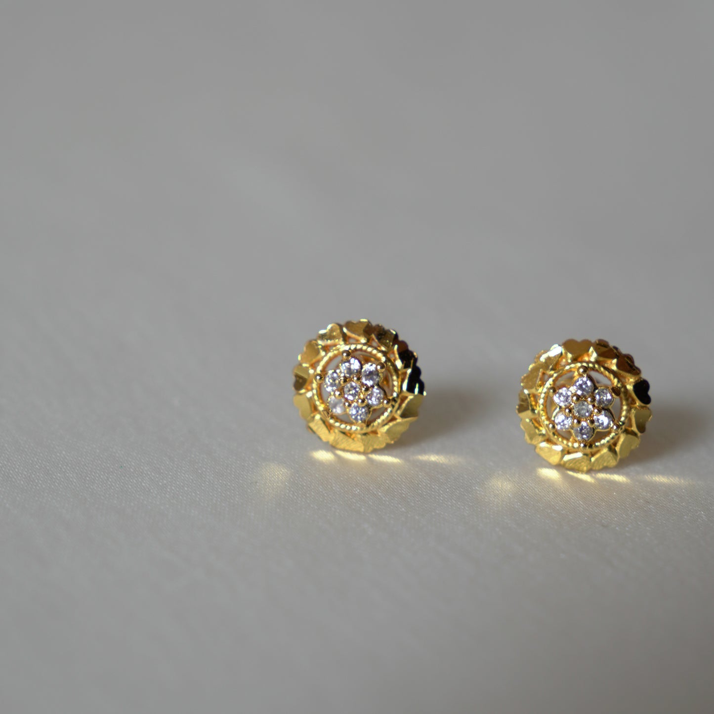 ORO-Floral Love Stud Earrings