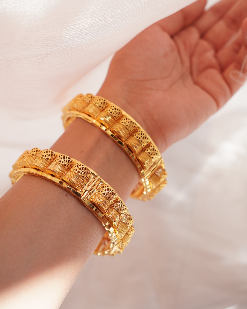 ORO- Structural Heritage Kada Set – 1gm Gold Plated Intricate Geometric Net Work Bangles set of 2