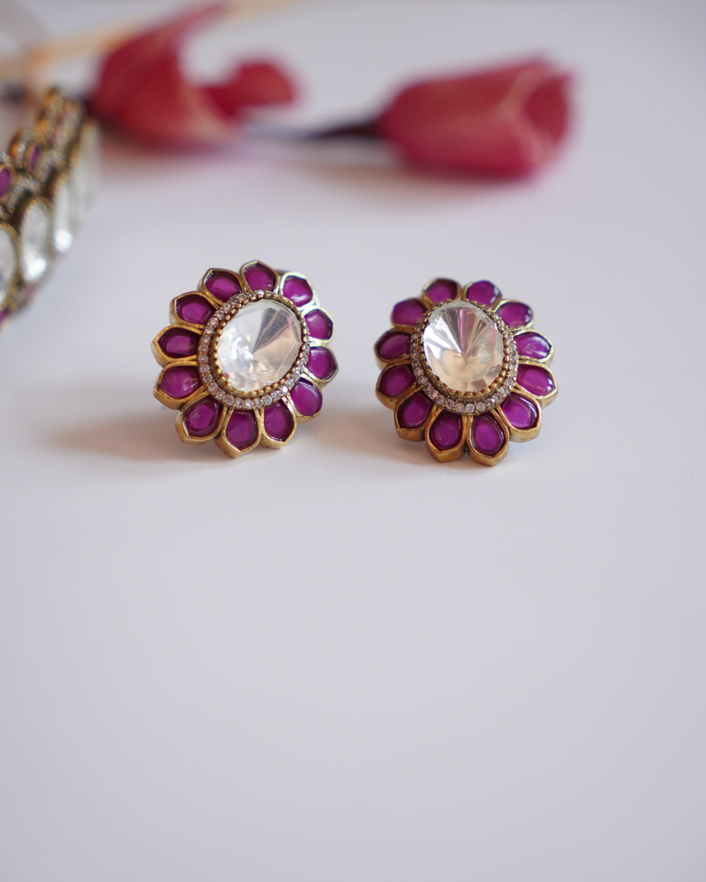 ZIKHIN- Maharani Splendor Elegant Choker Set