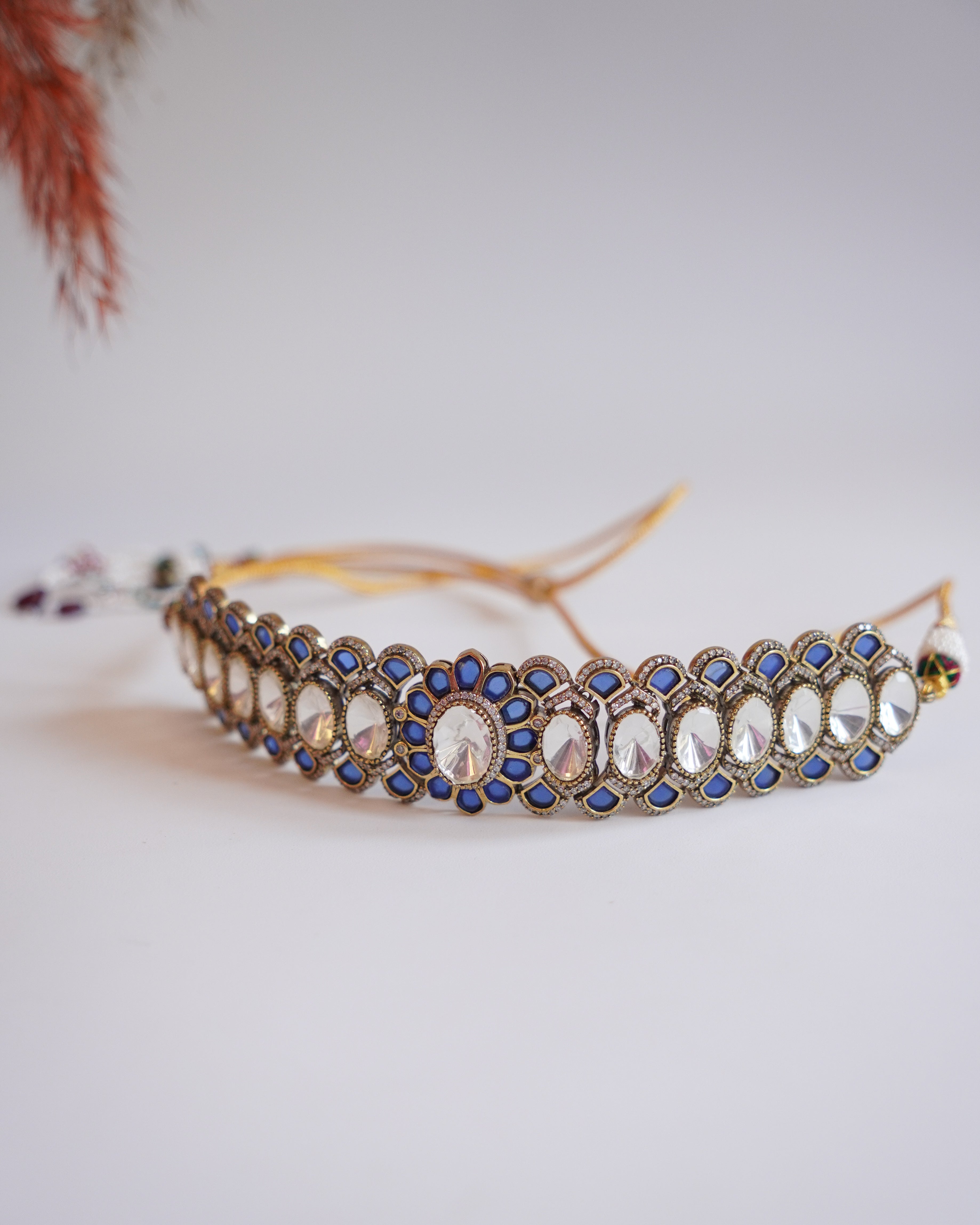 ZIKHIN- Maharani Splendor Elegant Choker Set