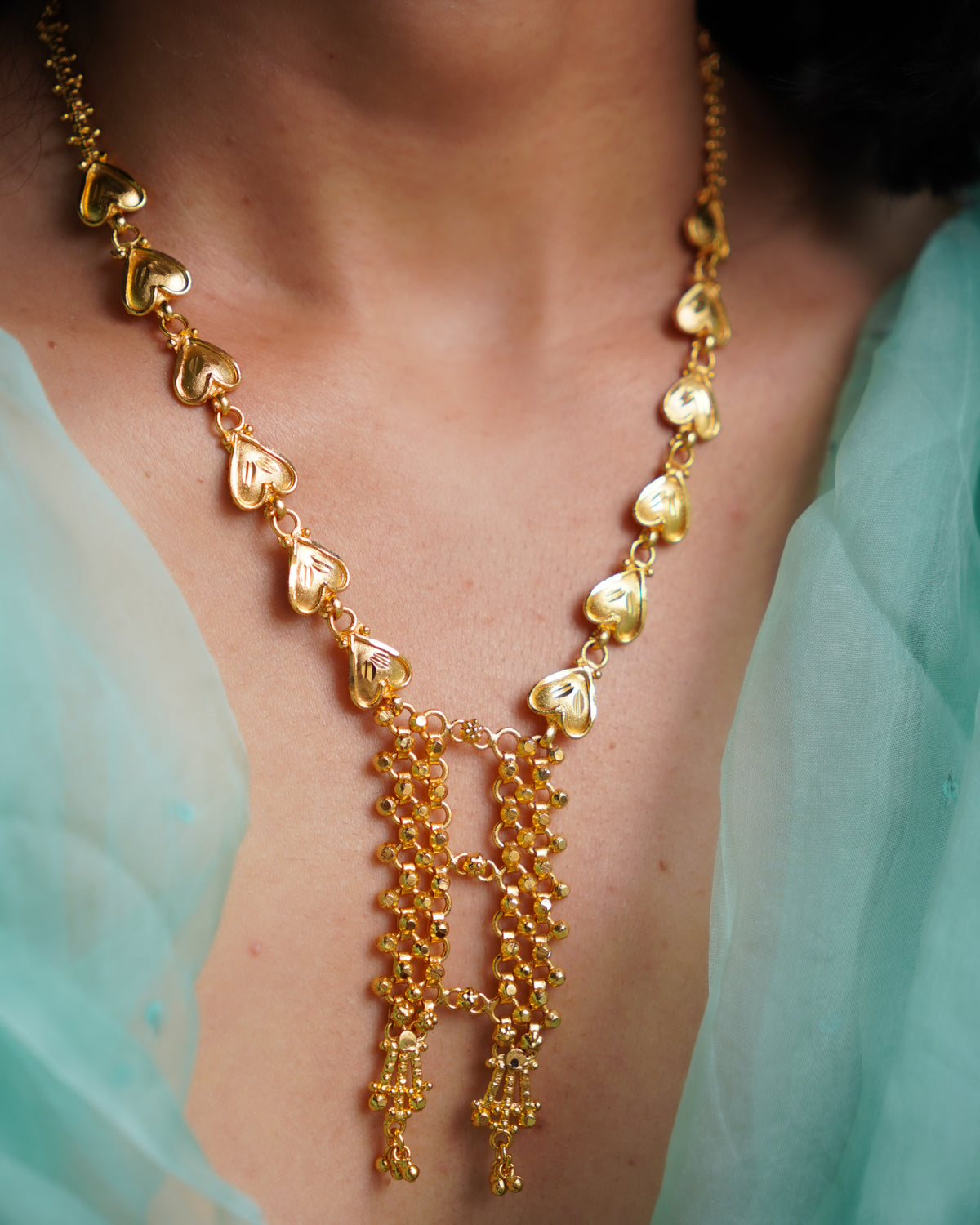 ORO- Flora Heart Motif Gold Plated Necklace & Earrings Set