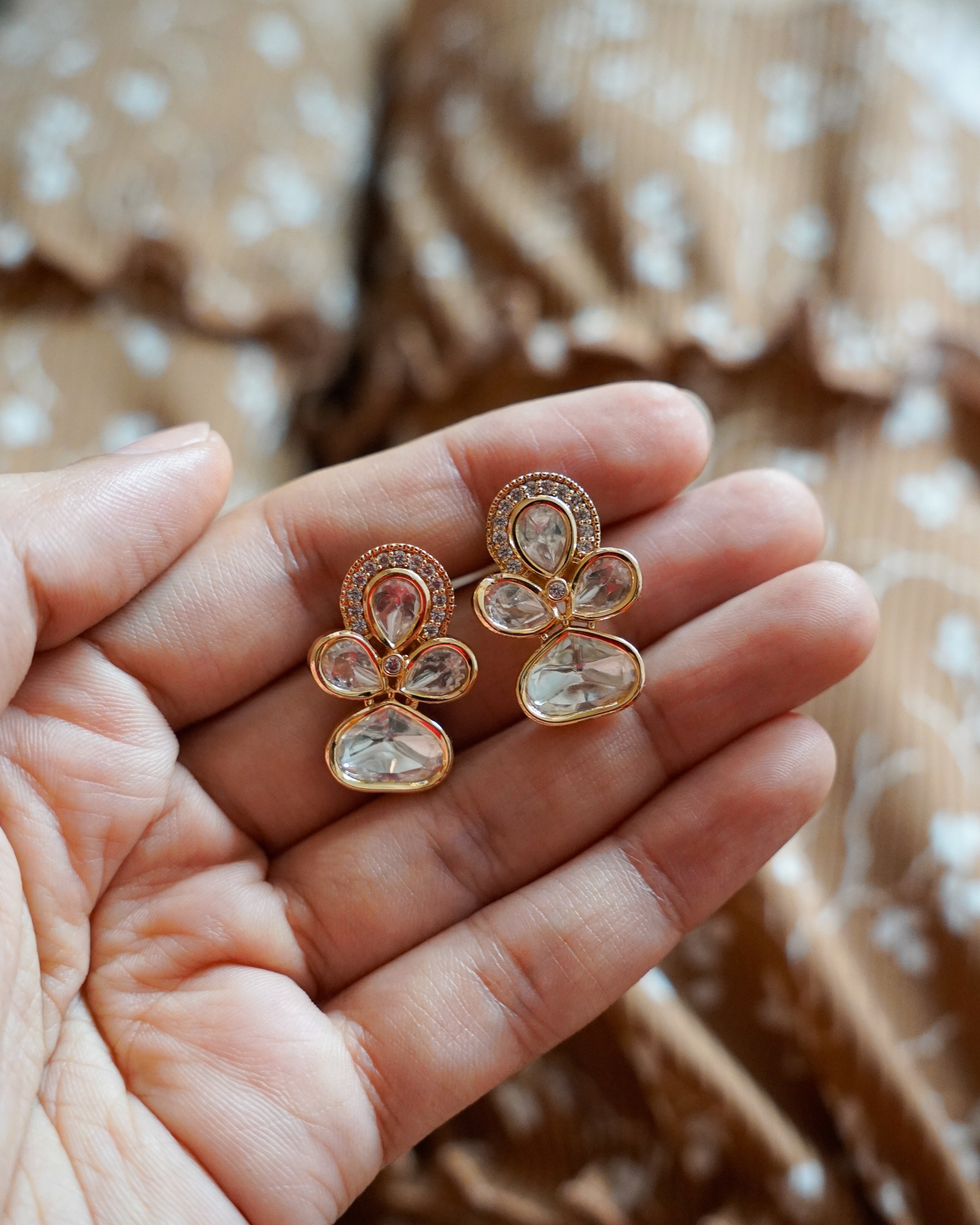 ROOP- Radiant Crystal Elegance Necklace Set