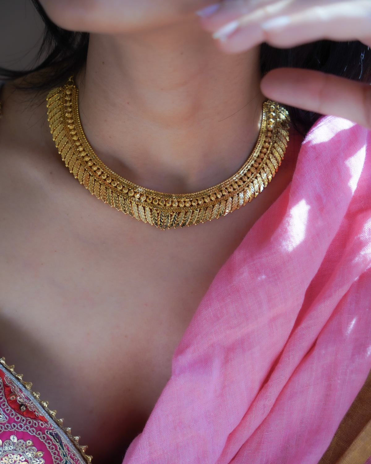 ORO- Premium Gold Plated Leaf  Necklace Set