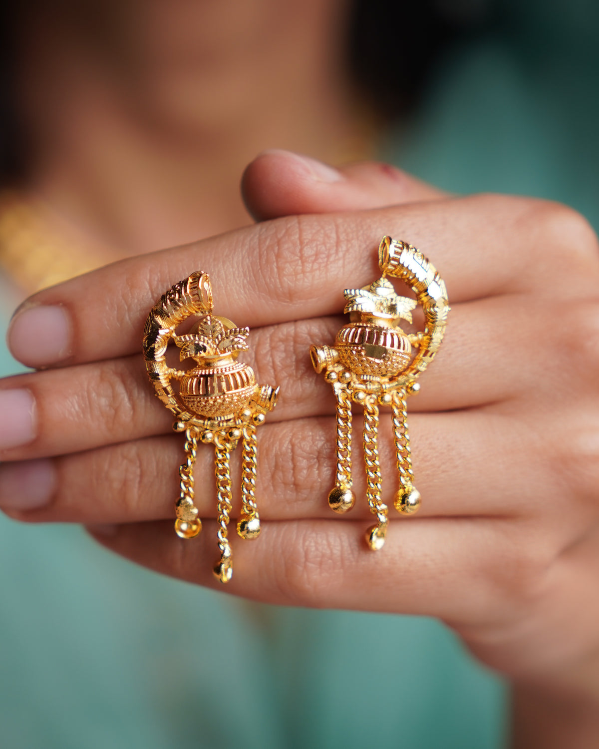 ORO- Traditional 1 Gram Gold Purnakumbha Necklace Set with Matching Drop Earrings | Premium Micro Plated Temple Jewellery