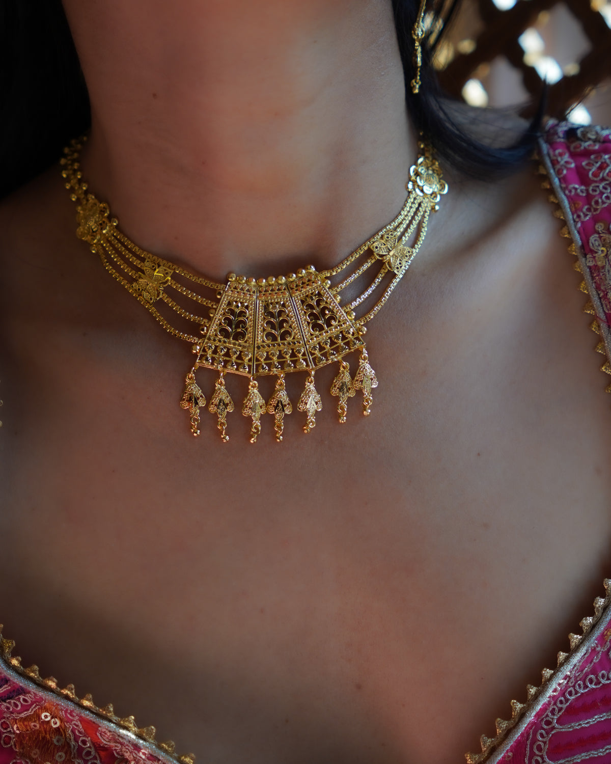 ORO-Opulent Floral Gold Necklace Set