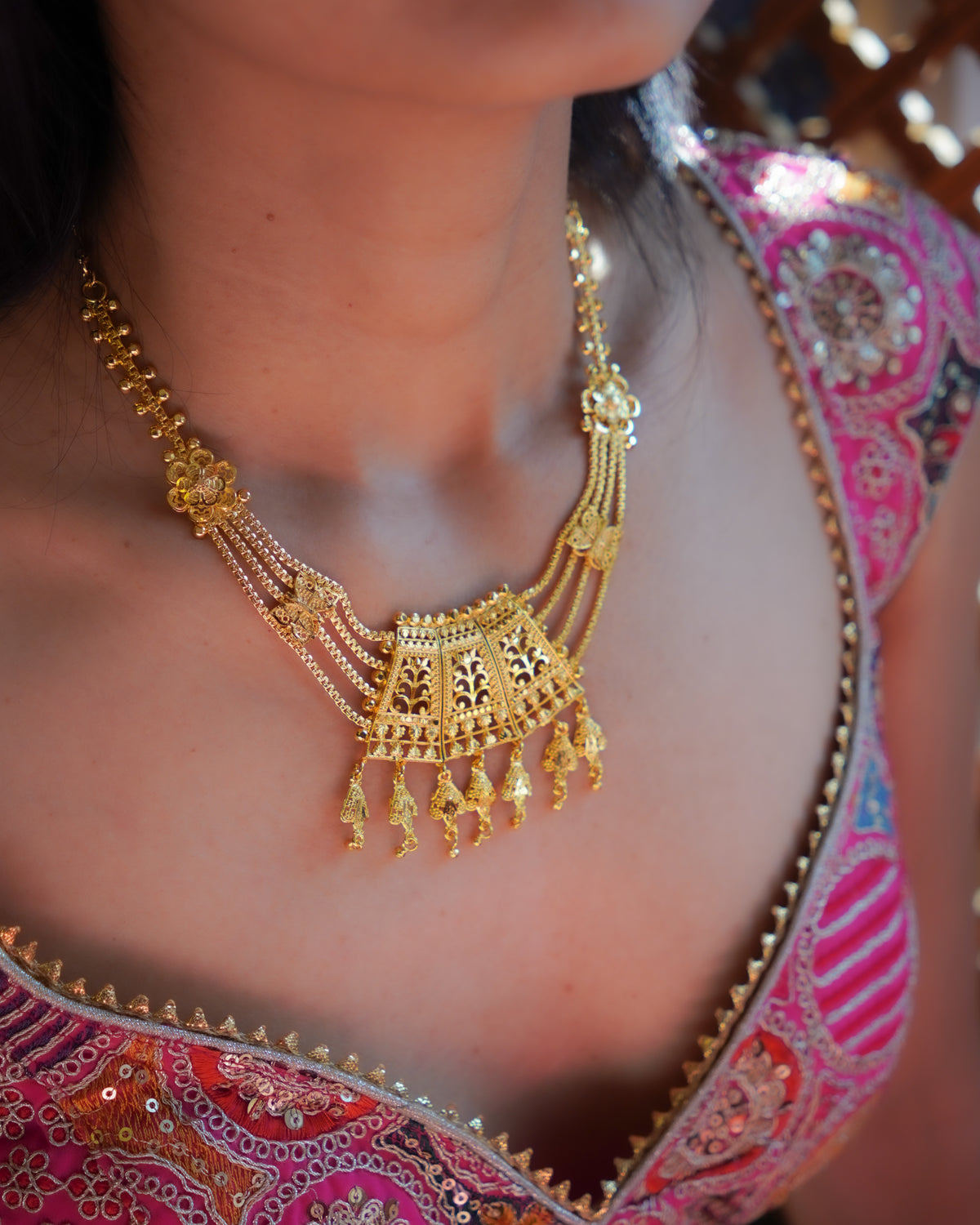 ORO-Opulent Floral Gold Necklace Set
