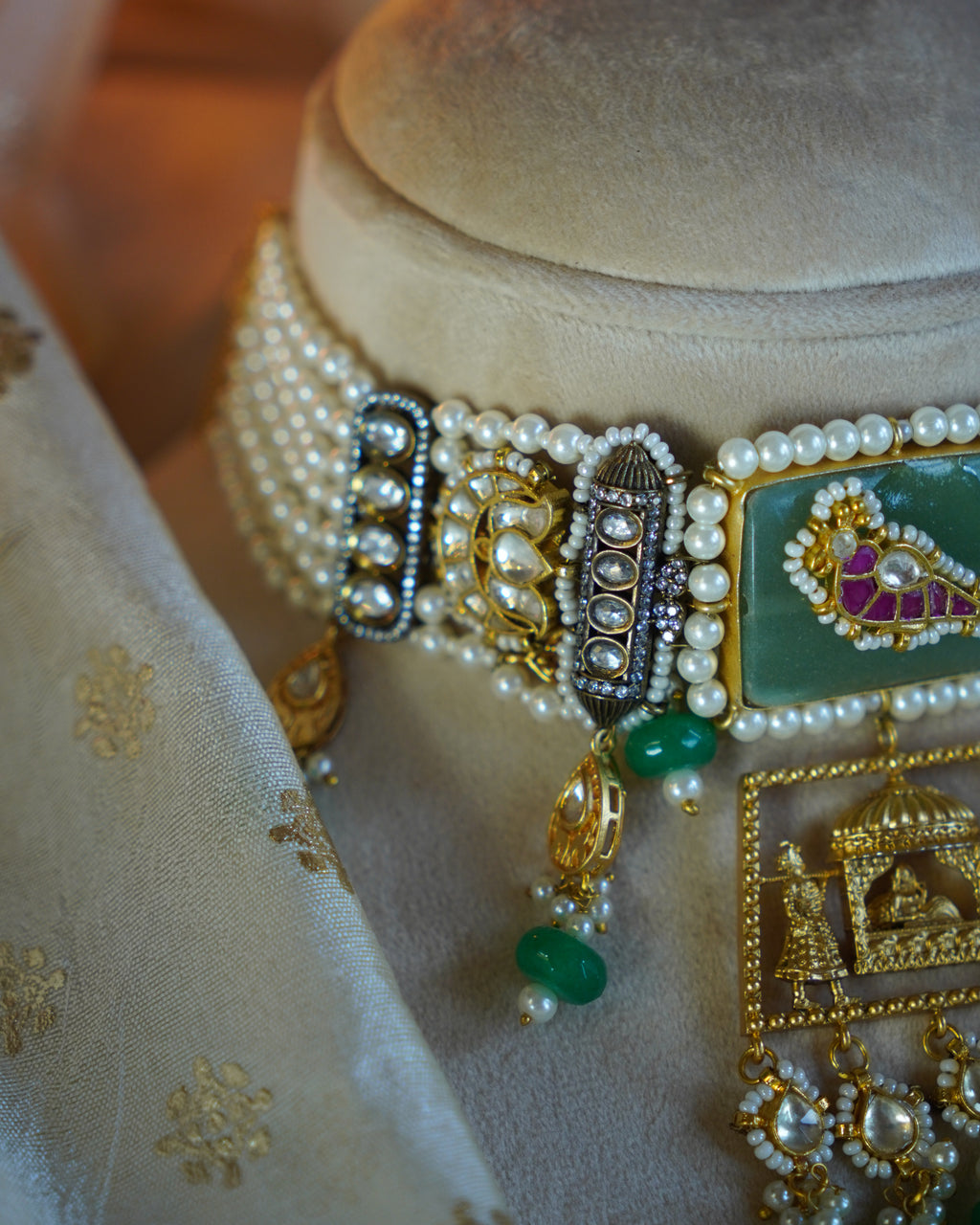 ROOP- Bride and Wedding Palki Stonework Kundan Choker Set
