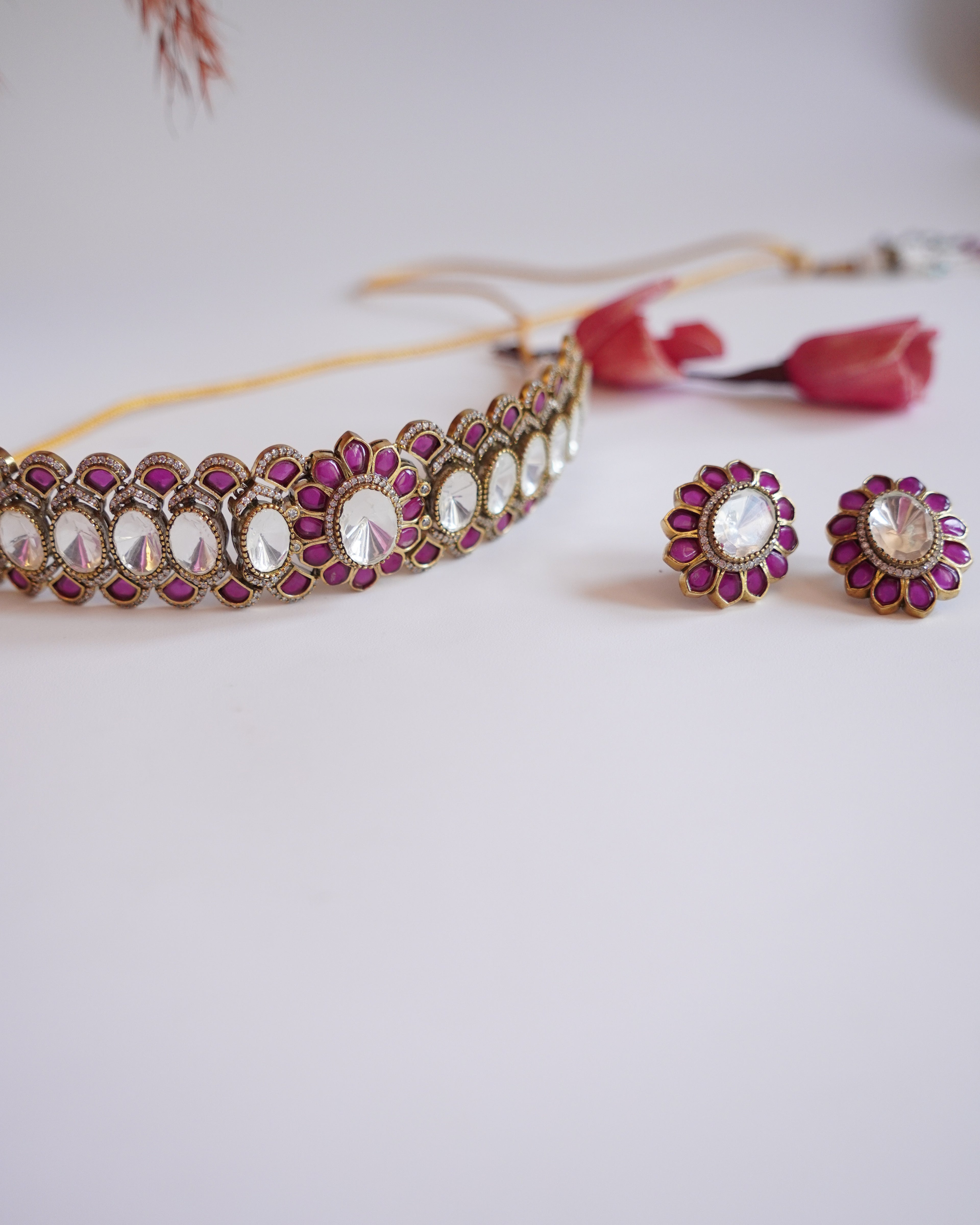 ZIKHIN- Maharani Splendor Elegant Choker Set