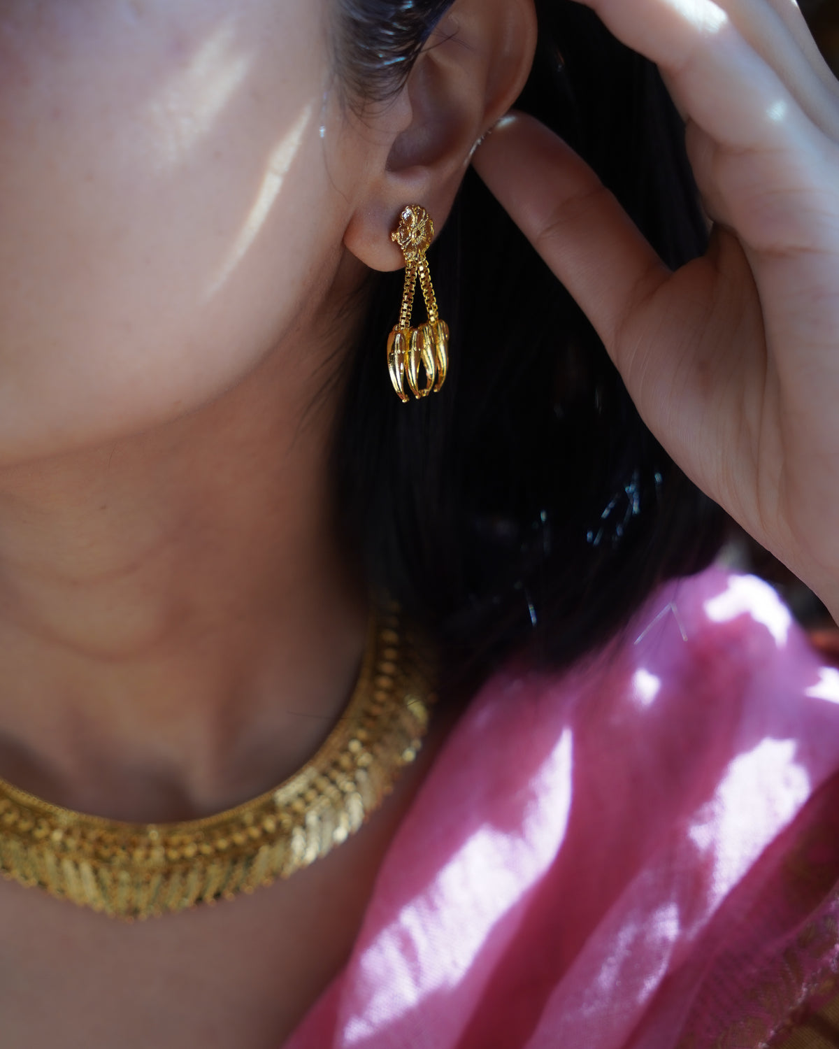 ORO- Premium Gold Plated Leaf  Necklace Set