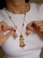 ZIKHIN- Timeless elegance Kundan Stone Necklace Set