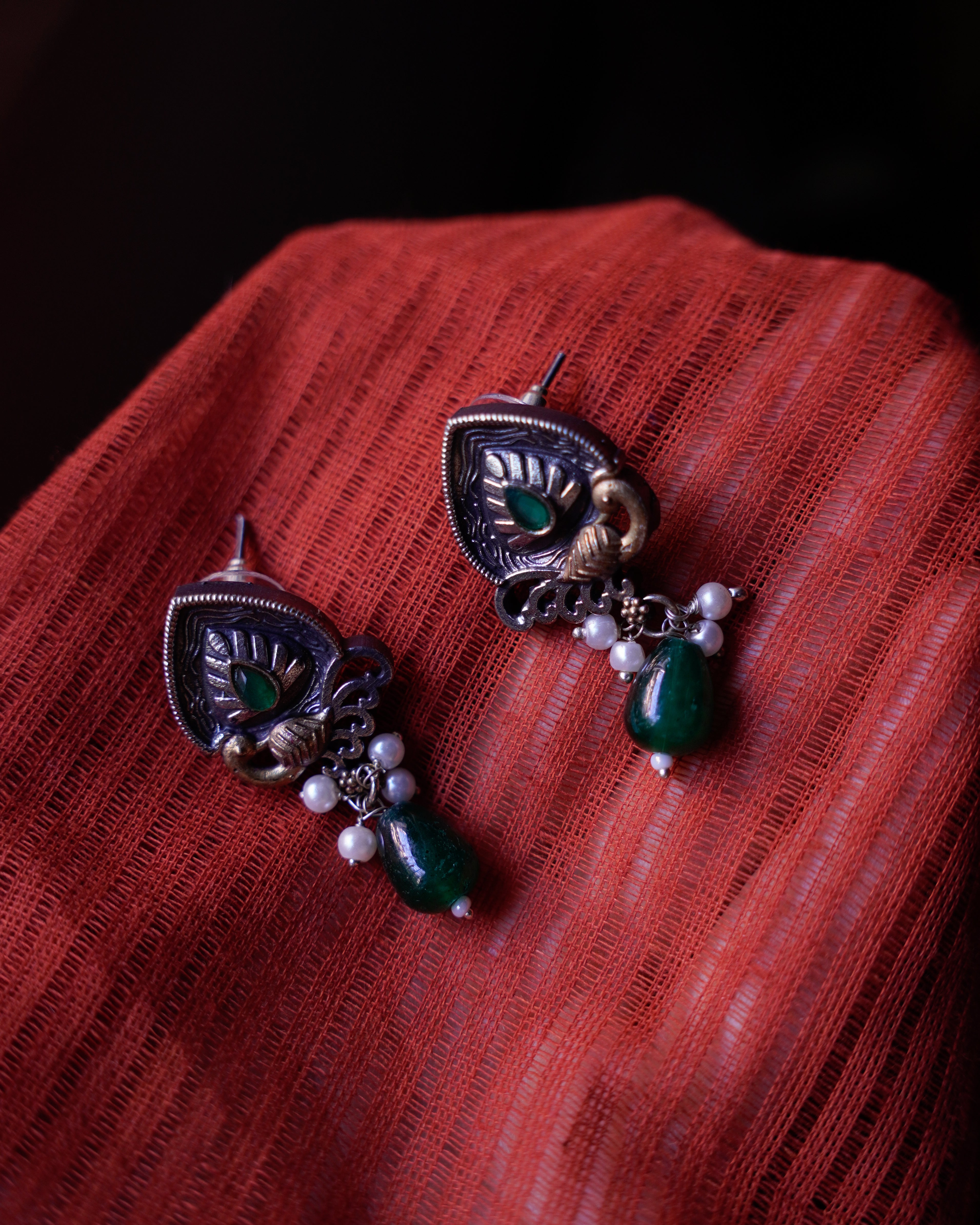 Anassa-Dual Tone Moti Floral Necklace Set
