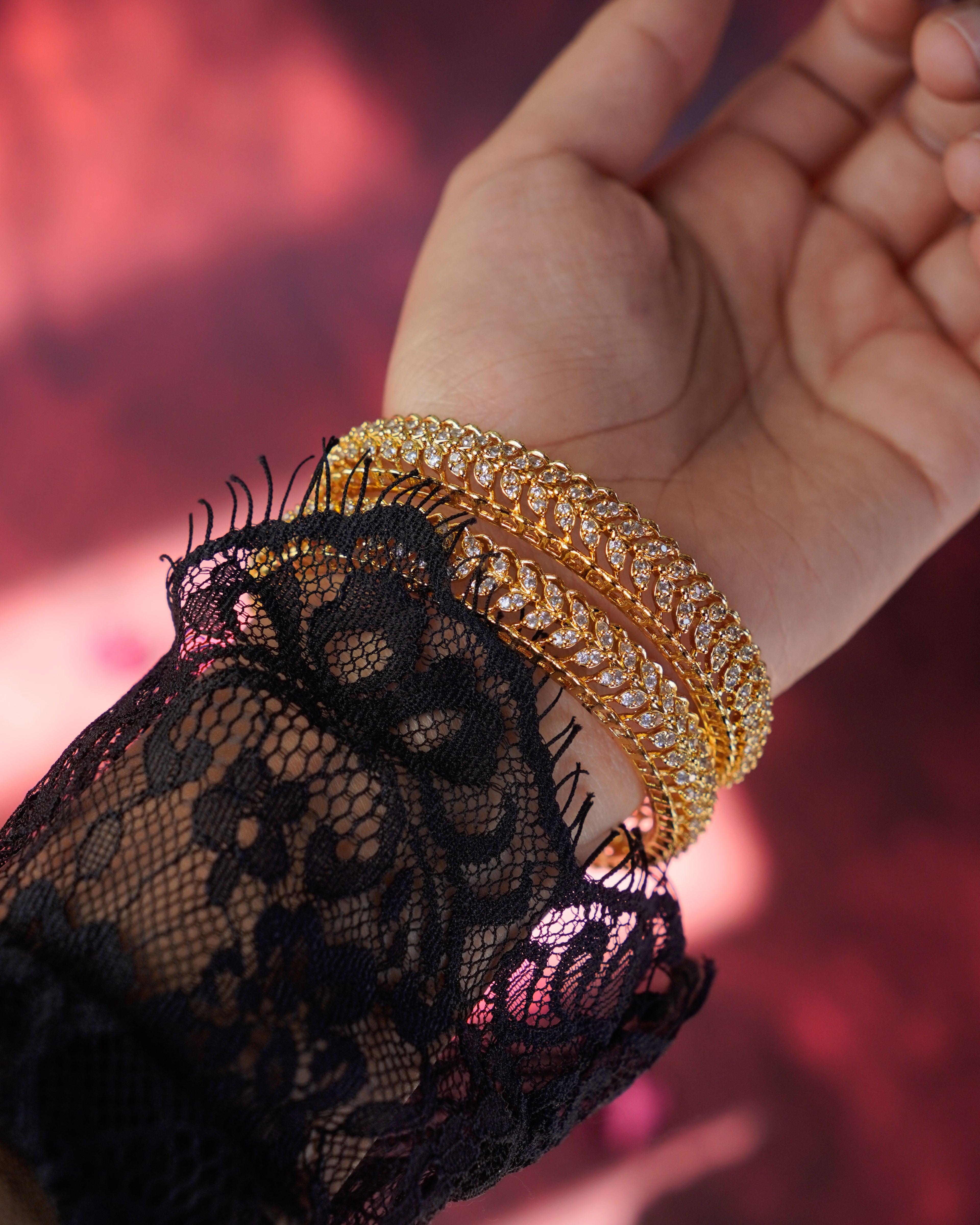 ORO- Leaf  Pattern American Diamond Studded Bangle