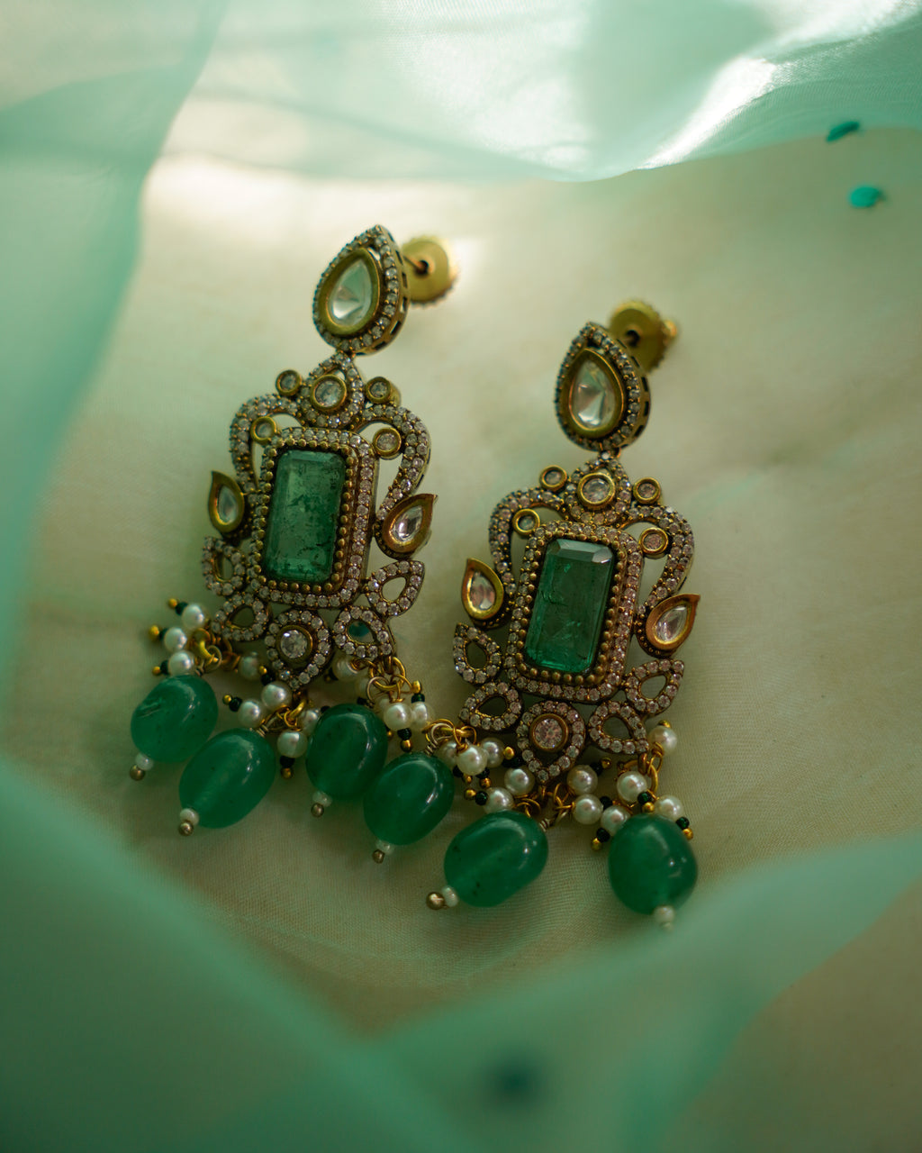 ROOP-Royal Victorian Kundan Stonework Necklace Set