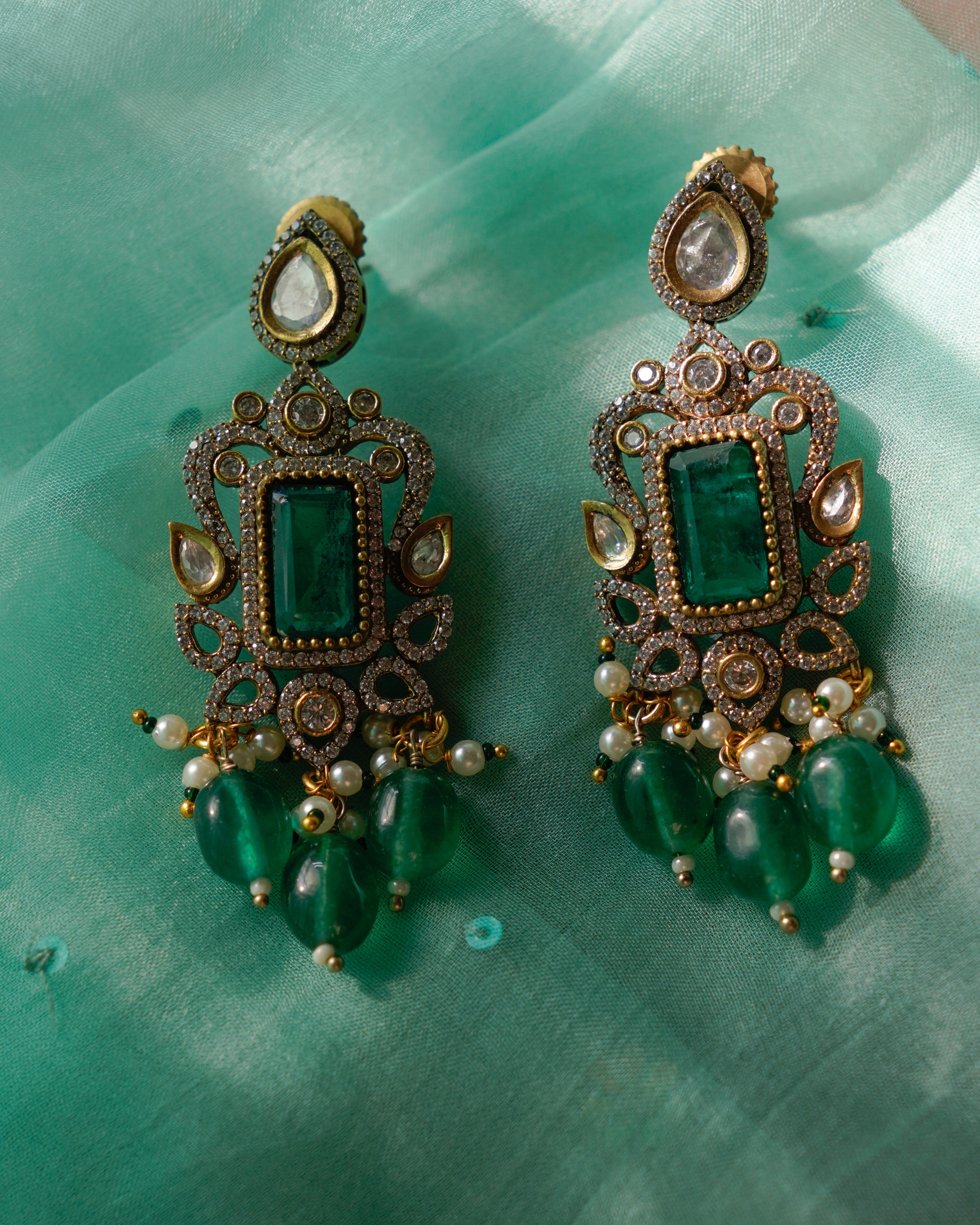 ROOP-Royal Victorian Kundan Stonework Necklace Set