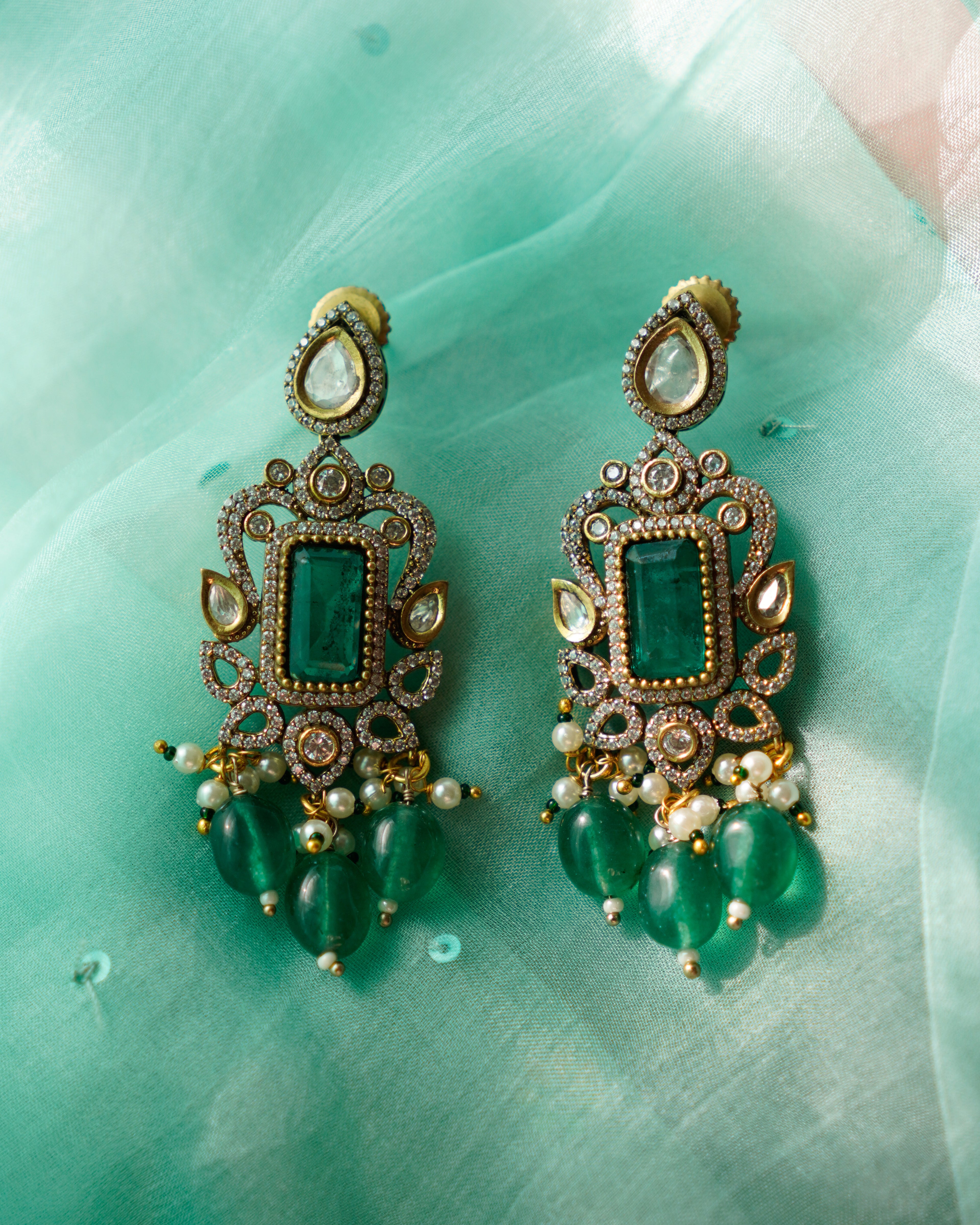 ROOP-Royal Victorian Kundan Stonework Necklace Set