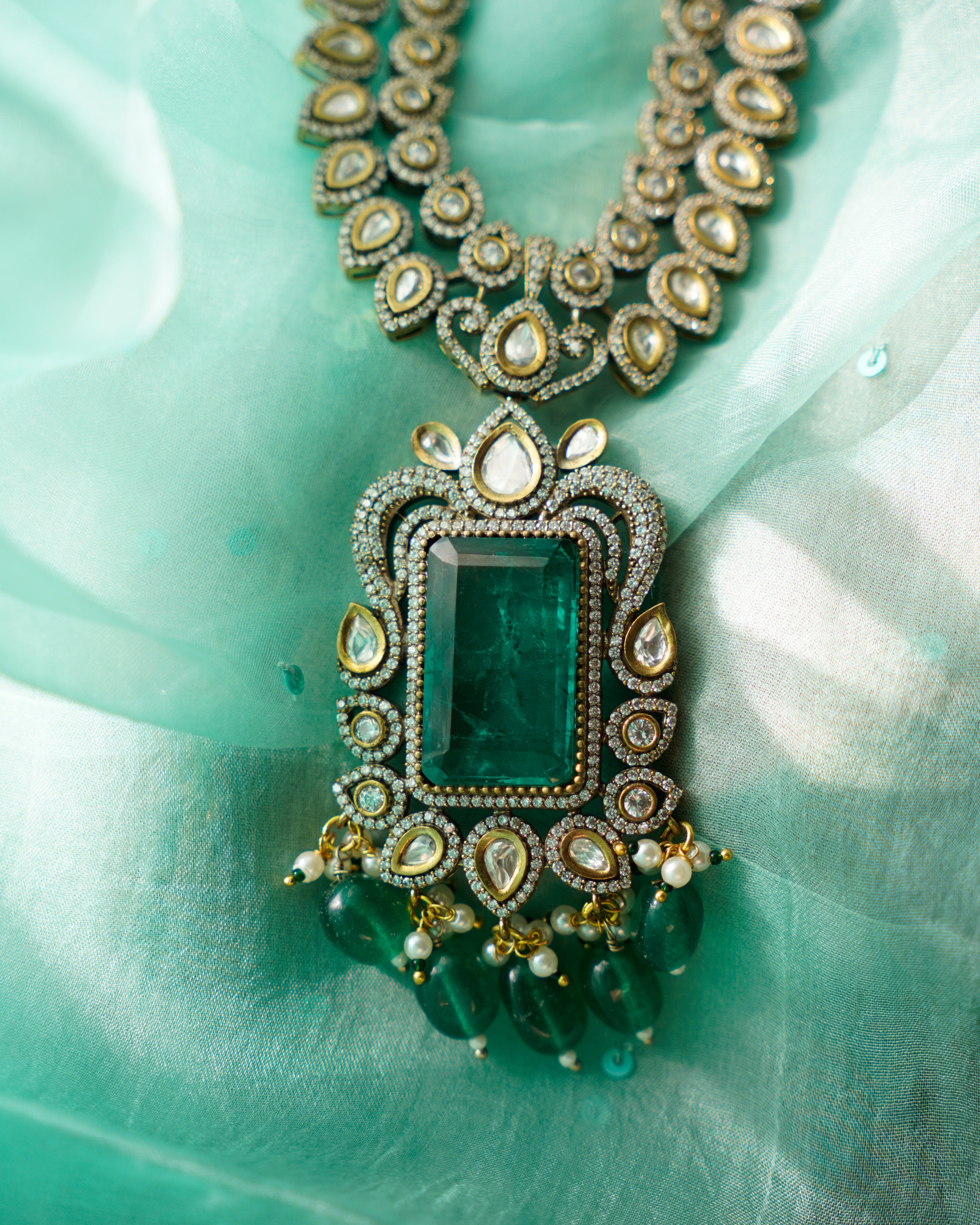 ROOP-Royal Victorian Kundan Stonework Necklace Set