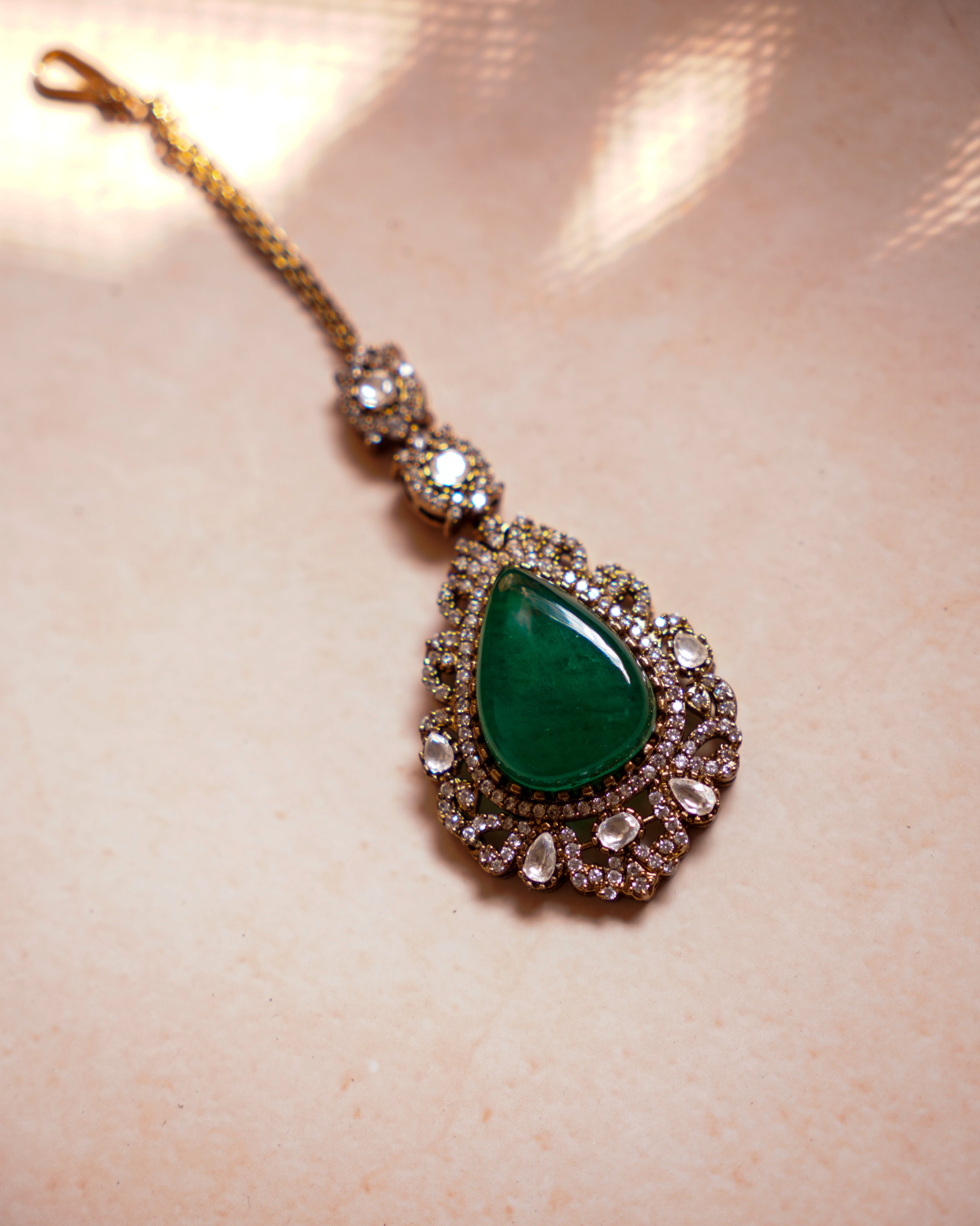 ROOP-Victorian Maang Tikka