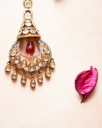 ROOP- Radiant Regal Maang Tikka