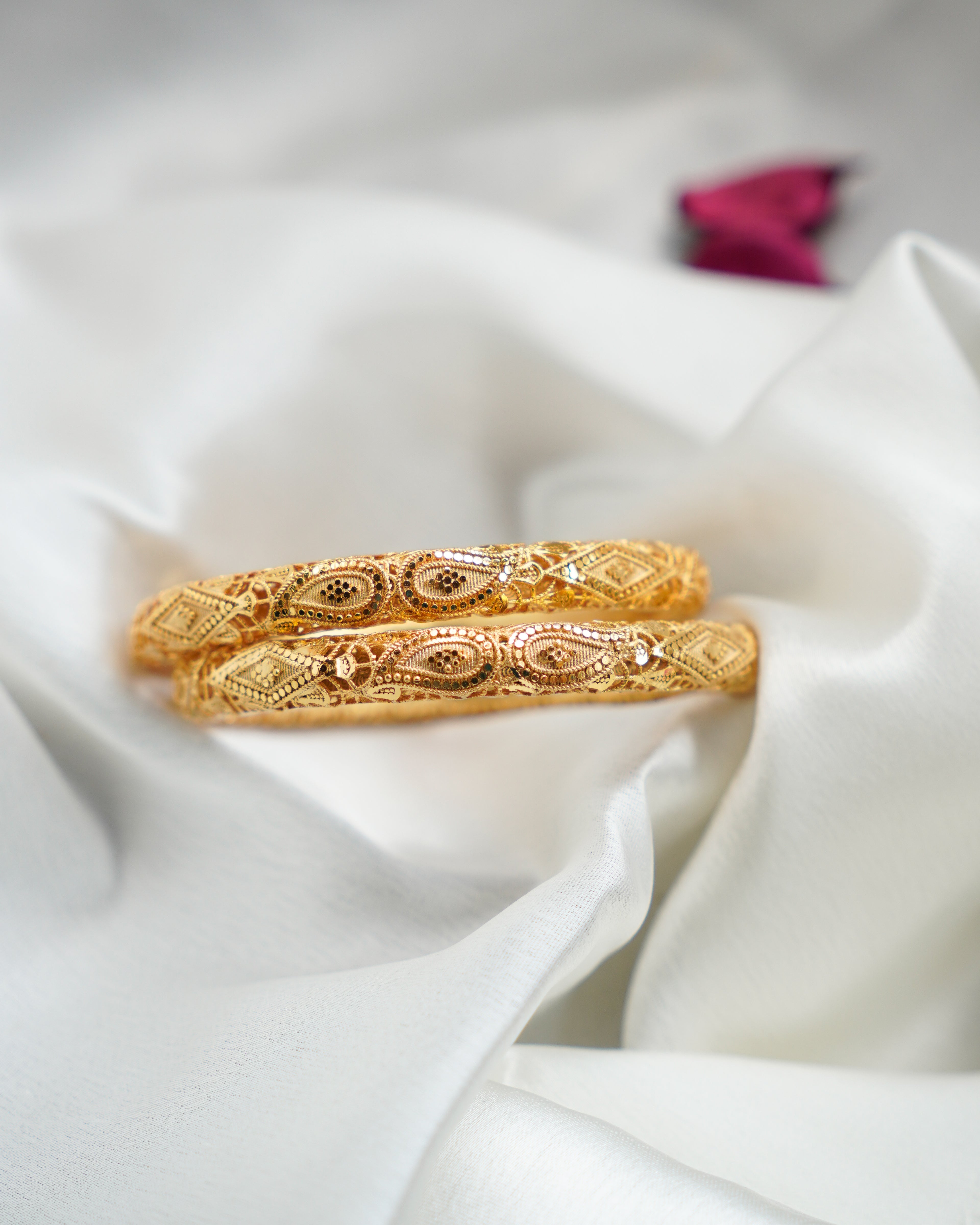 ORO- Gold Paisley Bangles