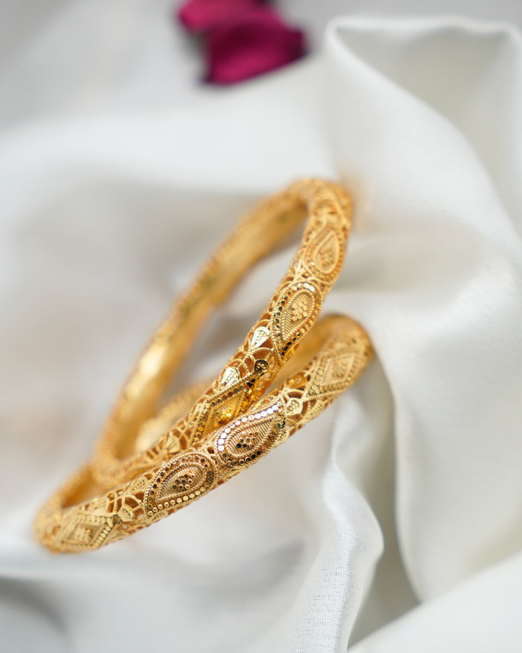 ORO- Gold Paisley Bangles