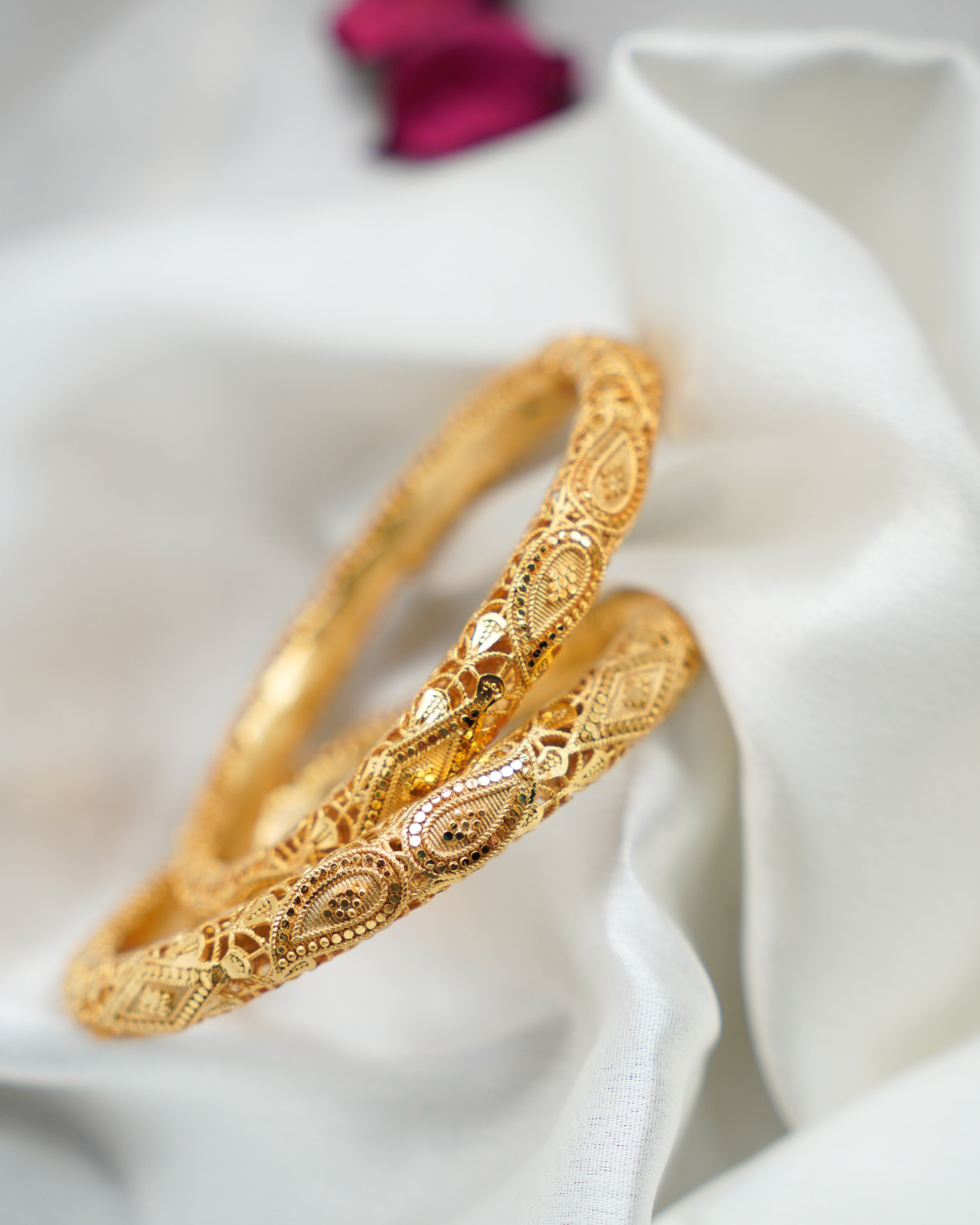 ORO- Gold Paisley Bangles