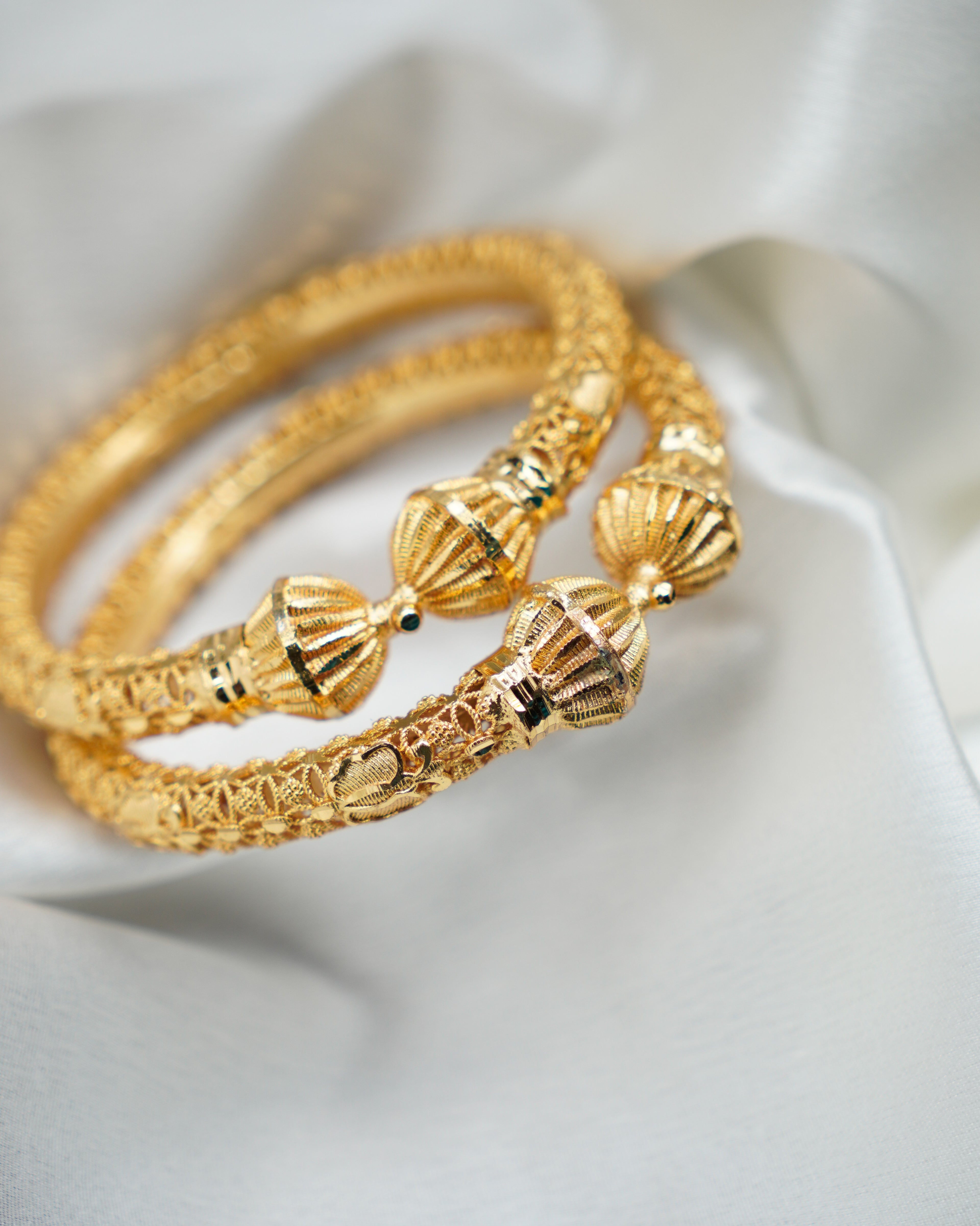 ORO-Gold Traditional Bangles