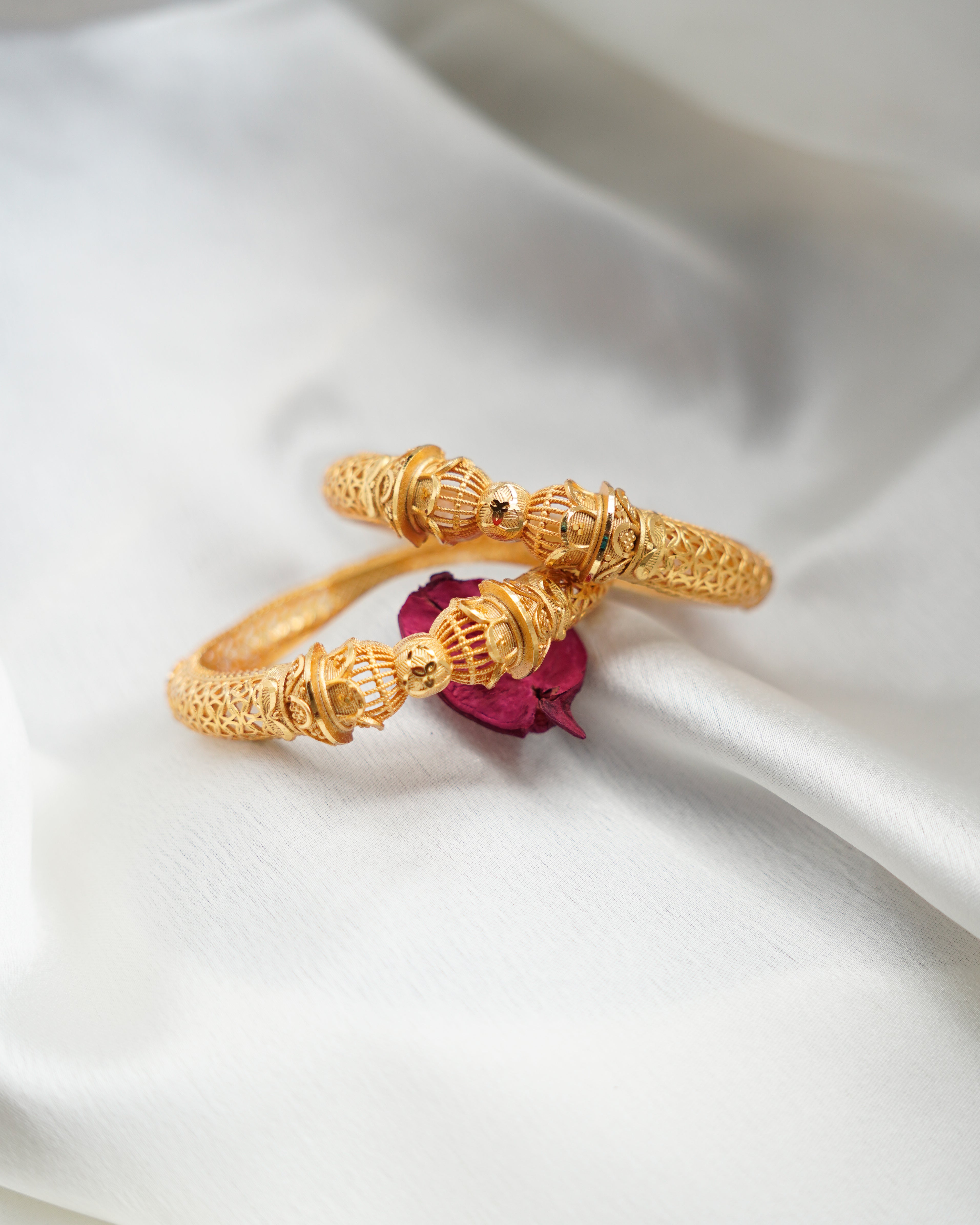 0RO-Rajwar Gold Plated Bangles