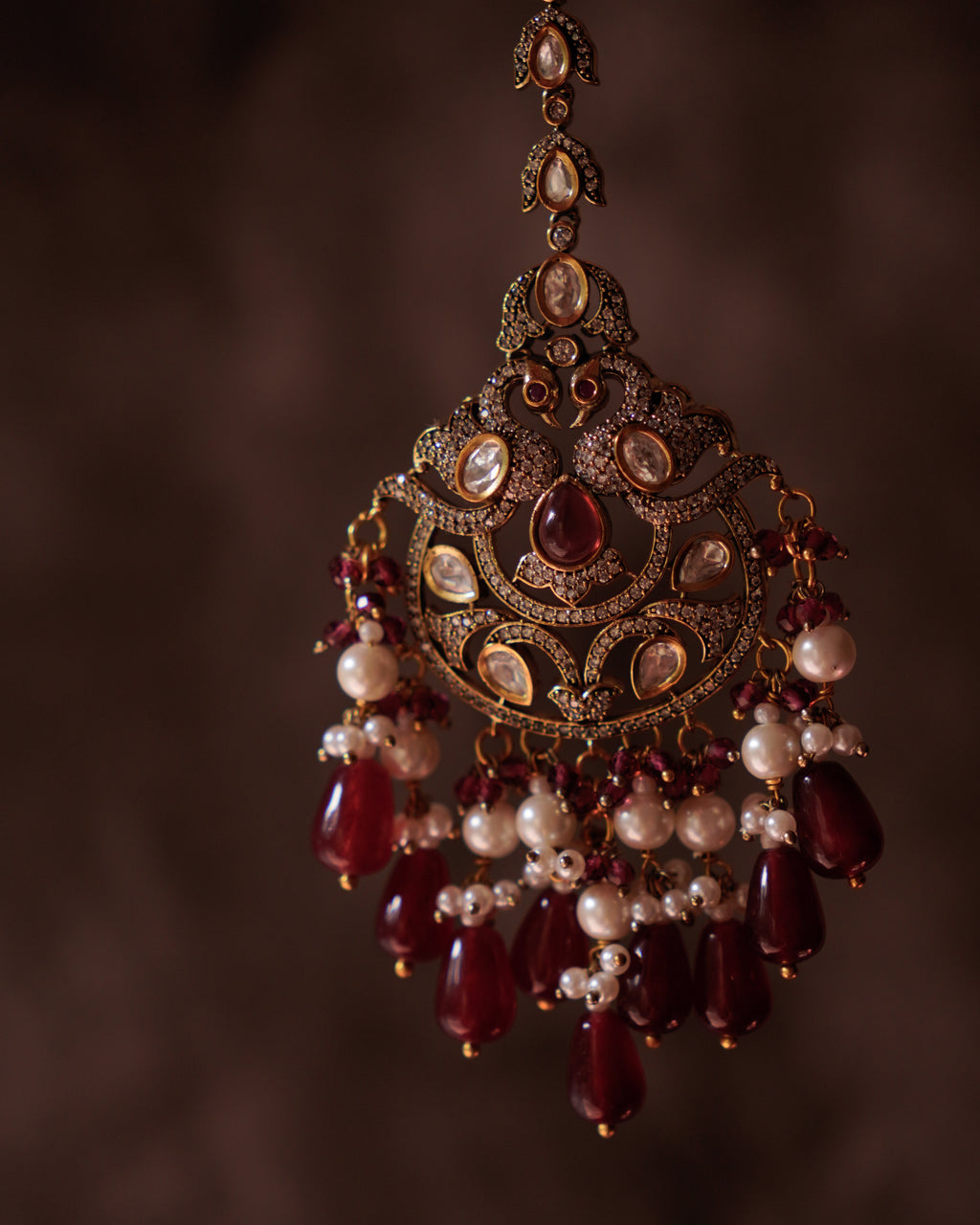 ROOP- Bird Motif Traditional Maang Tikka