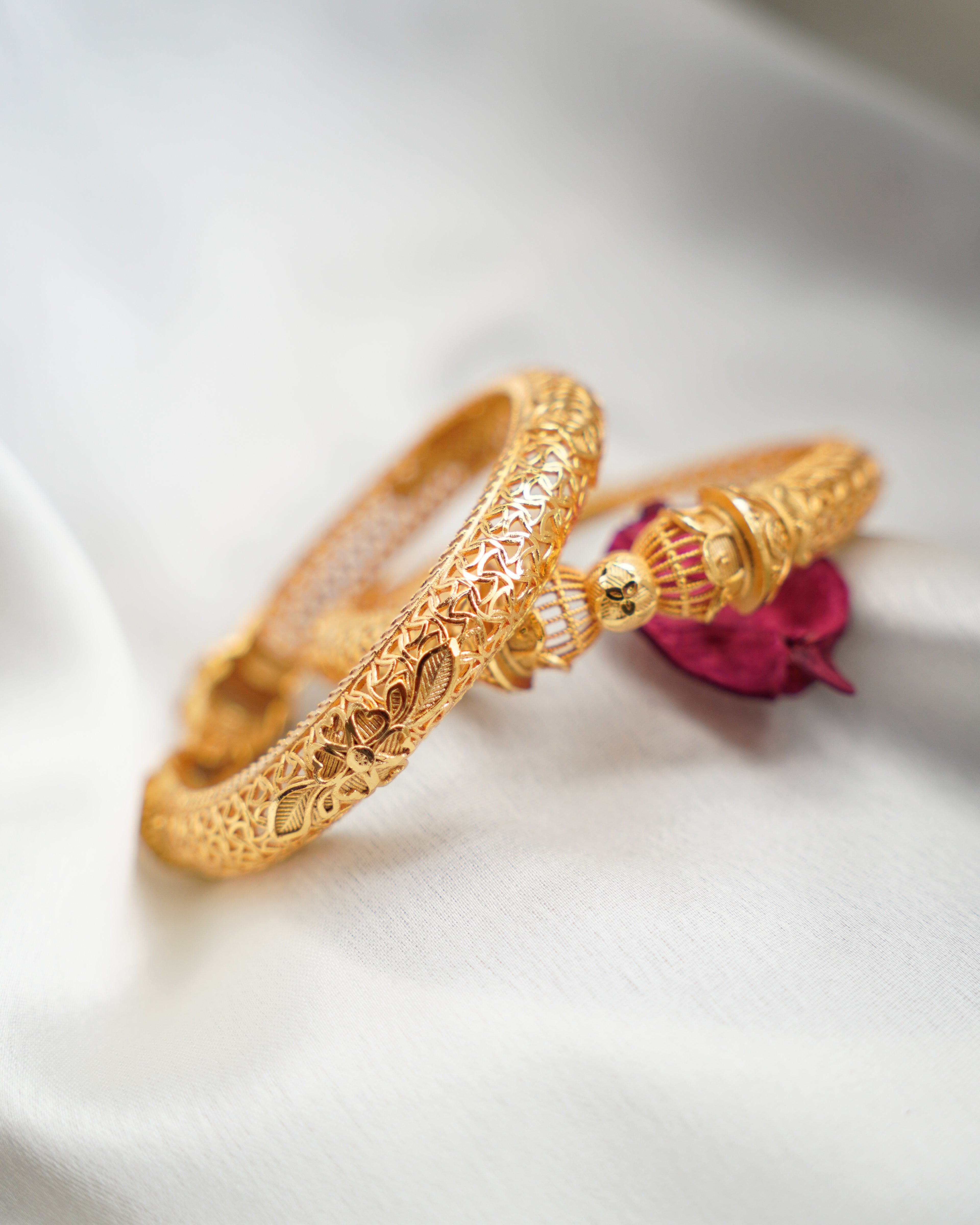 0RO-Rajwar Gold Plated Bangles