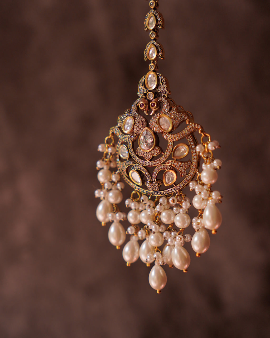 ROOP- Bird Motif Traditional Maang Tikka