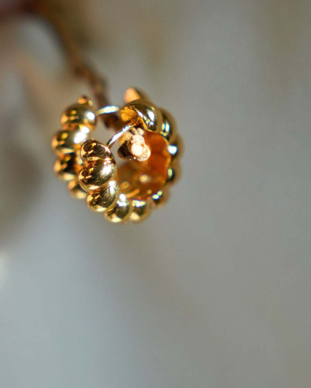 FLORA-Minimal Gold Hoop Earrings for Women | Everyday Lightweight Hoops
