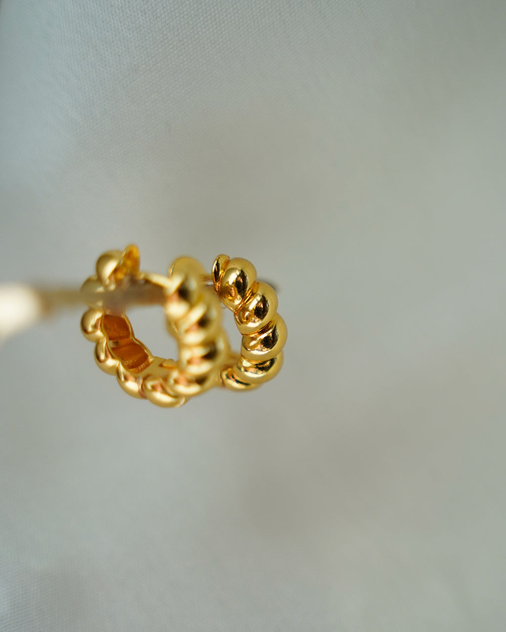 FLORA-Minimal Gold Hoop Earrings for Women | Everyday Lightweight Hoops