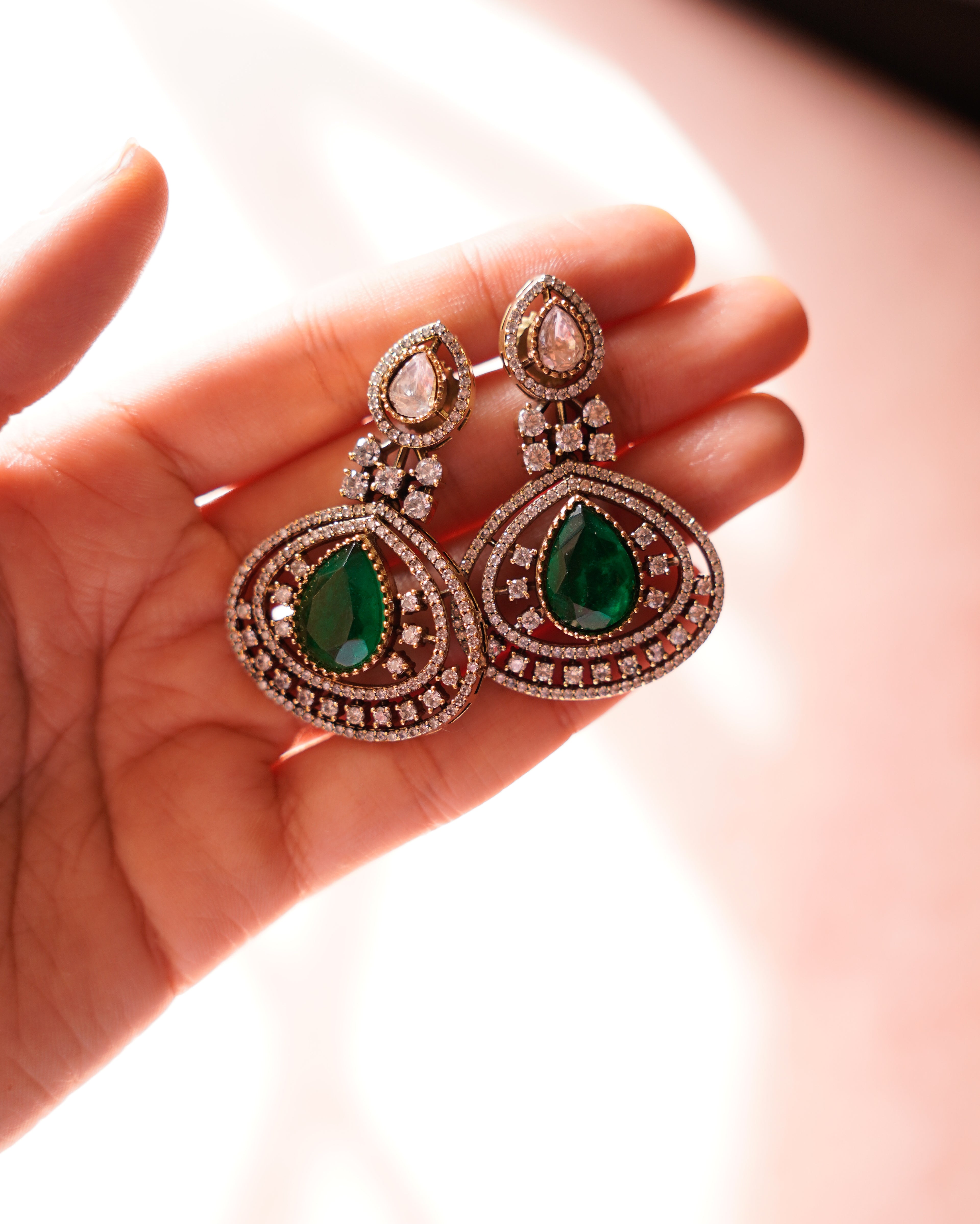 ZIKHIN- Regal Splendor Emerald and Diamond Necklace Set