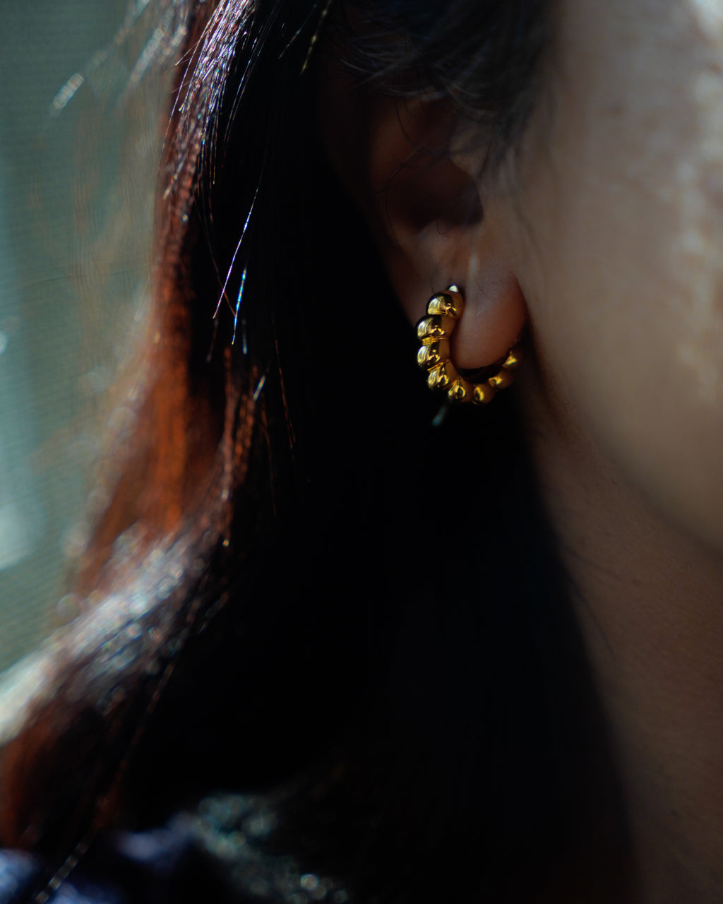 FLORA-Minimal Gold Hoop Earrings for Women | Everyday Lightweight Hoops