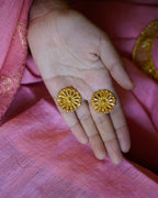 ORO-Mesmerizing Floral Gold Necklace Set