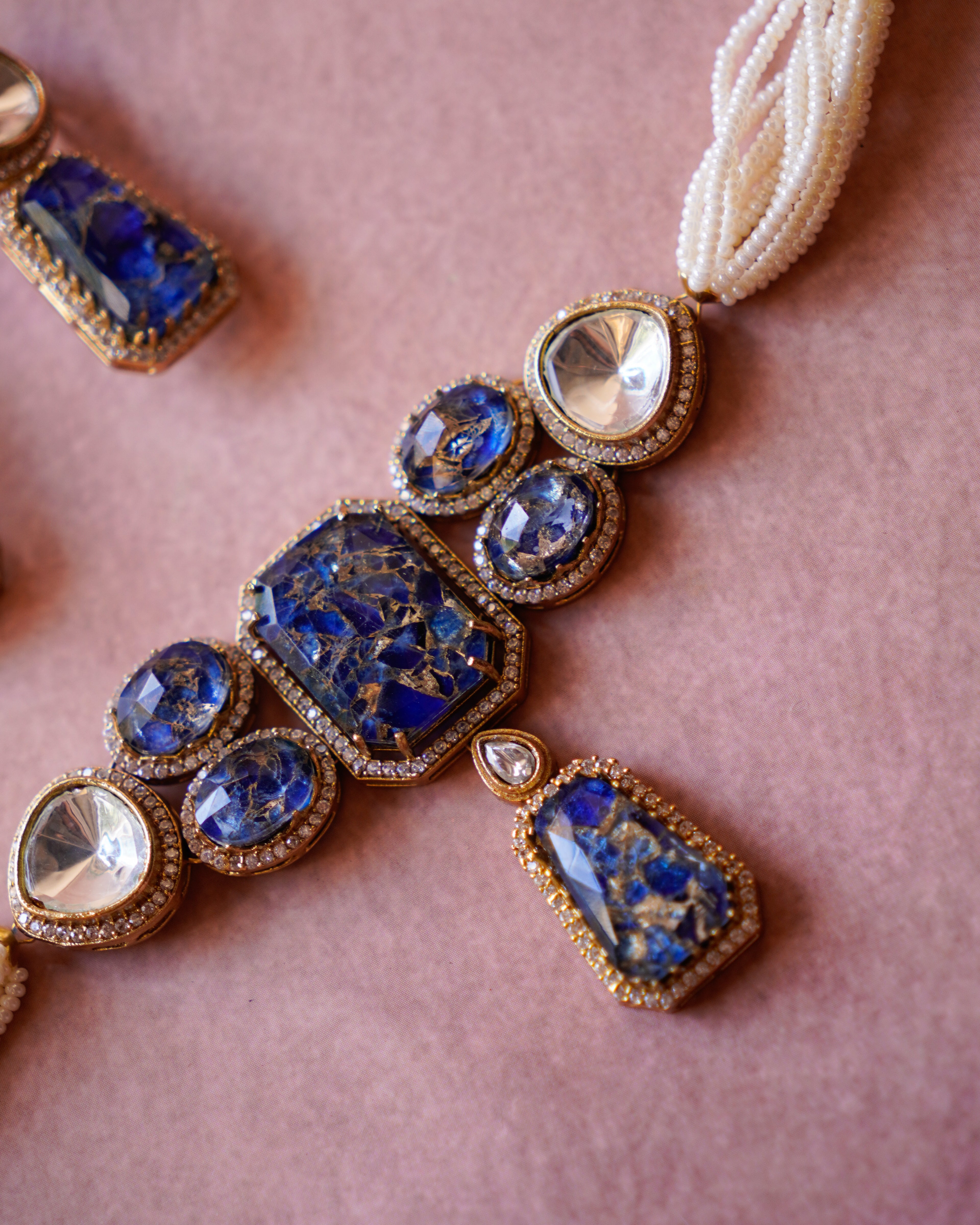 ZIKHIN- Royalty Necklace Choker Set