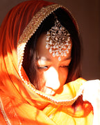 ROOP- Bird Motif Traditional Maang Tikka