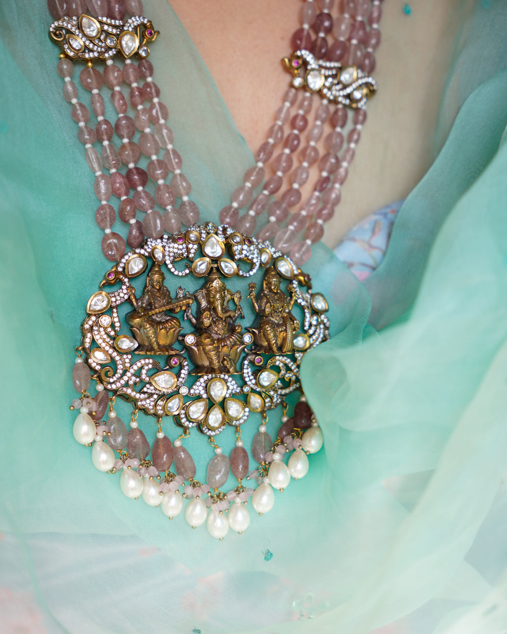 ZIKHIN - Divine Victorian Kundan Pendant Necklace set with Quartz Stones