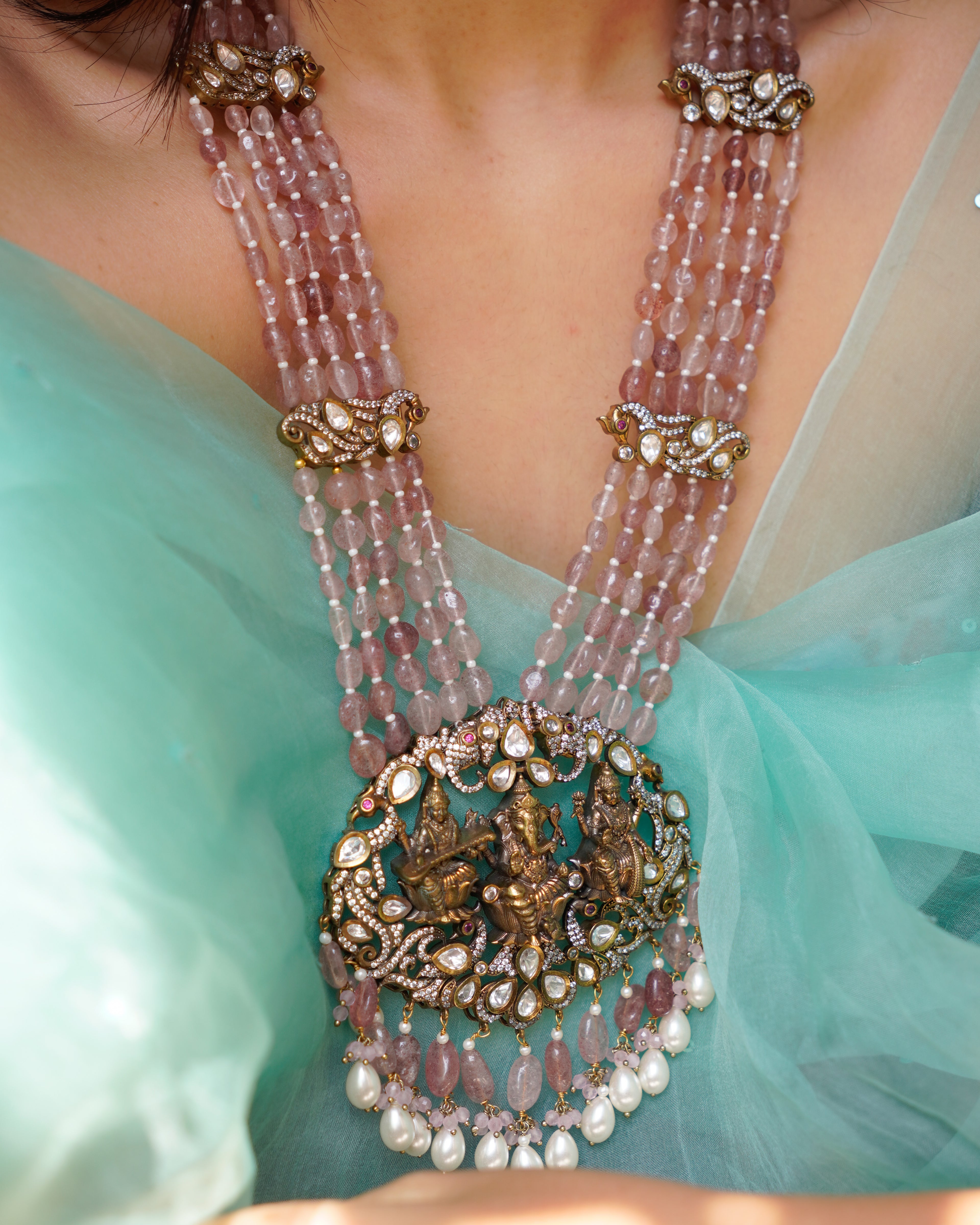 ZIKHIN - Divine Victorian Kundan Pendant Necklace set with Quartz Stones