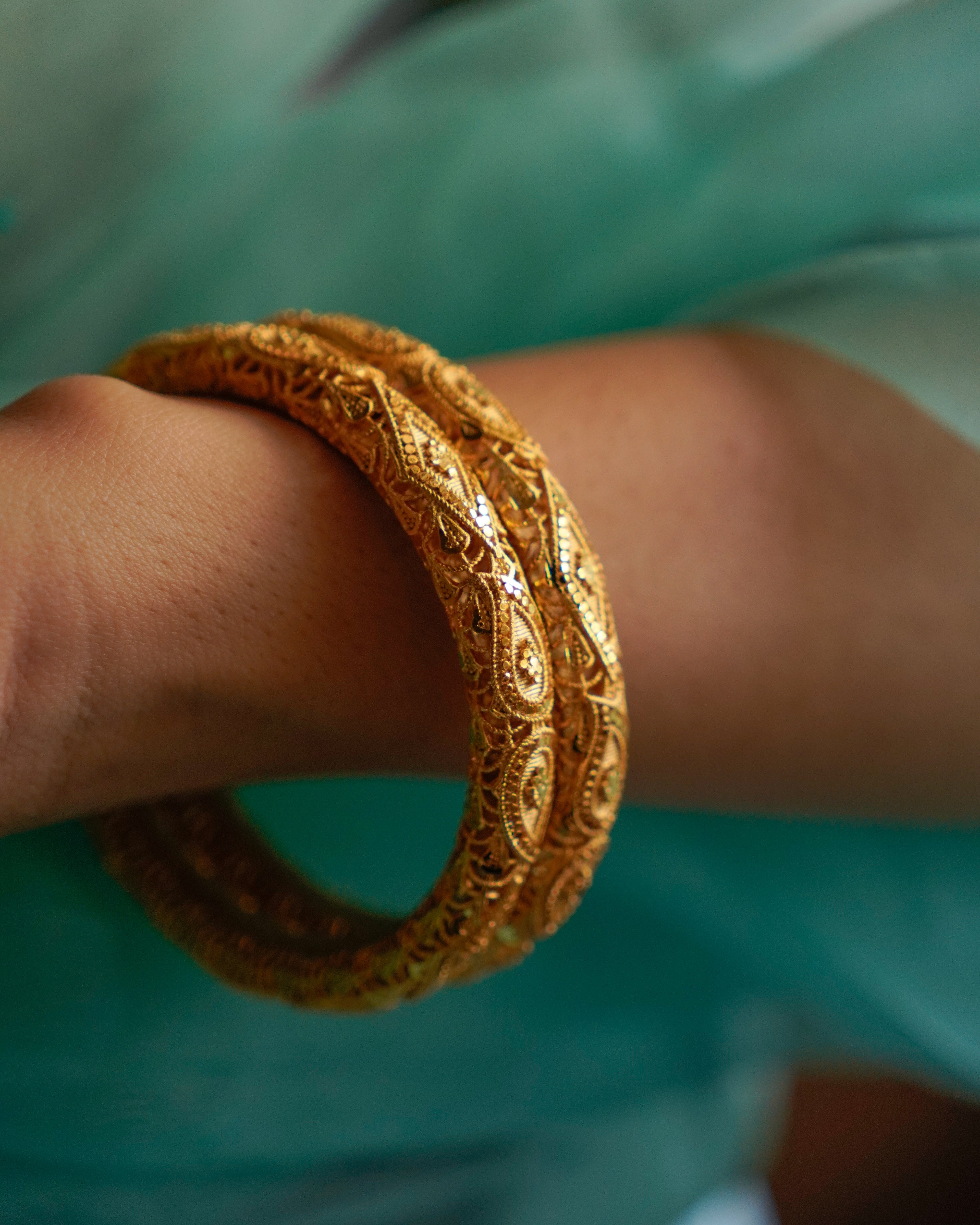 ORO- Gold Paisley Bangles